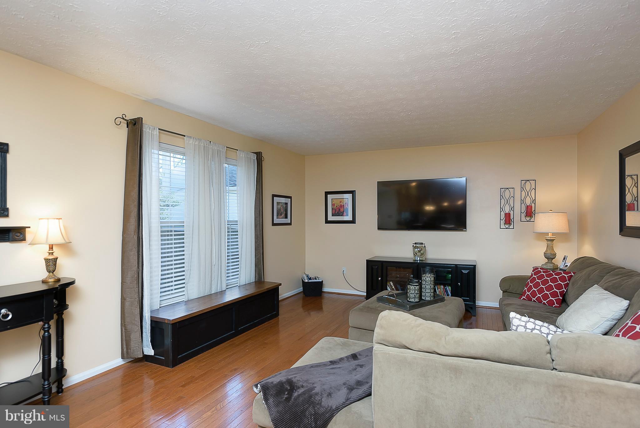 FOX CHASE - Residential