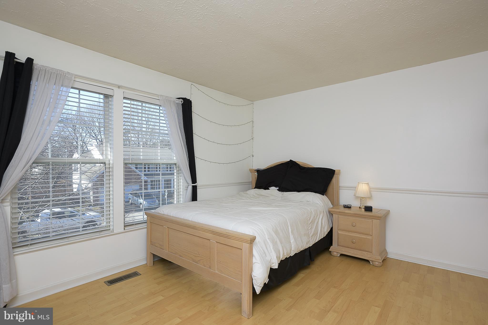 FOX CHASE - Residential