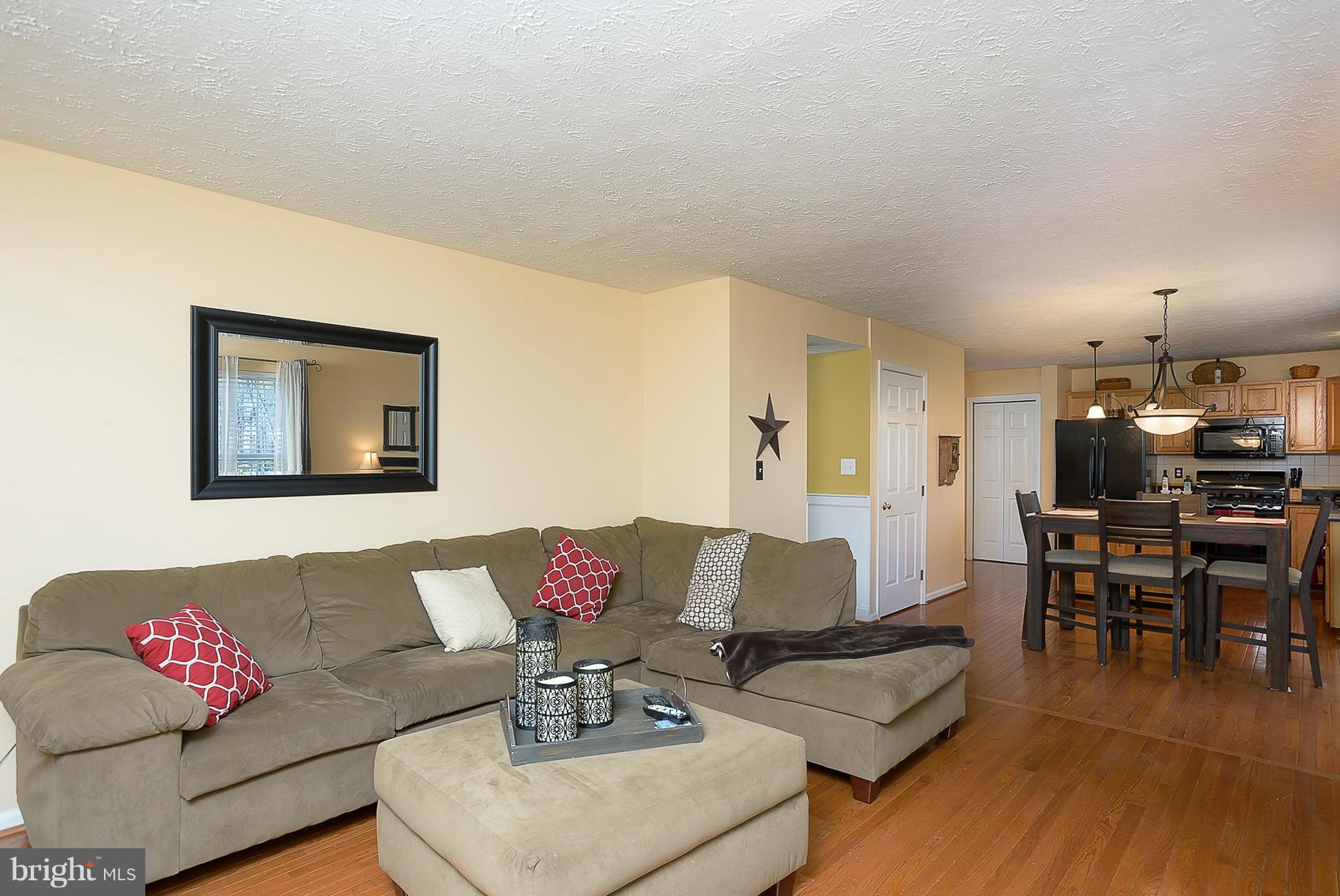 FOX CHASE - Residential