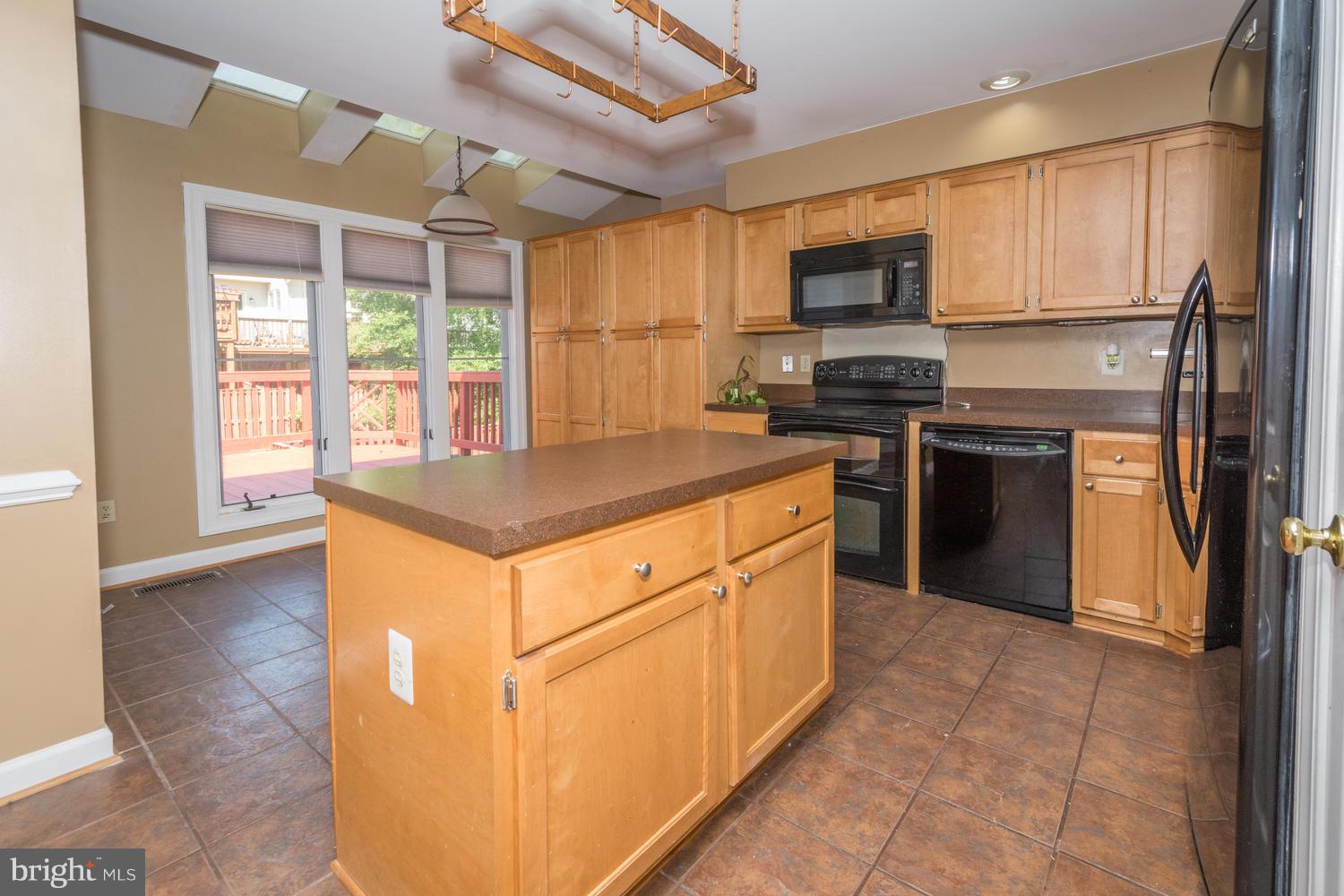 SEVEN OAKS - Residential Lease