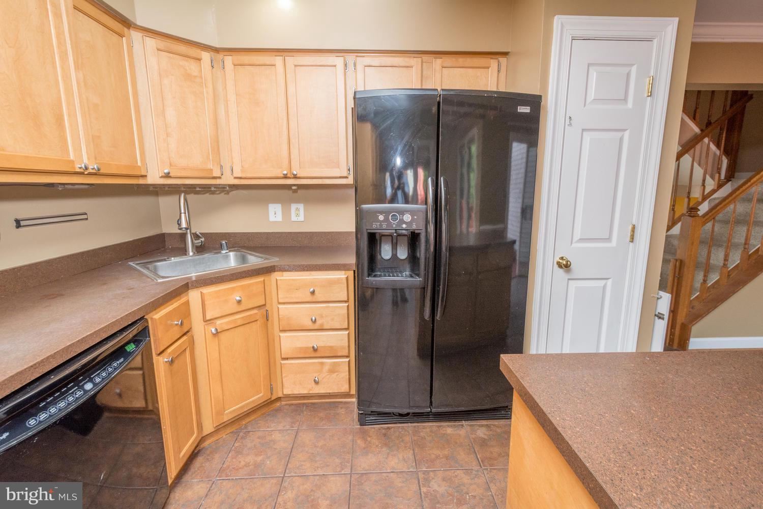 SEVEN OAKS - Residential Lease