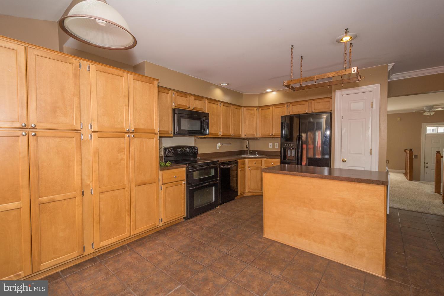 SEVEN OAKS - Residential Lease