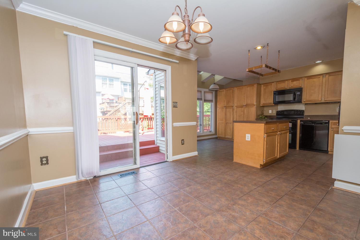 SEVEN OAKS - Residential Lease