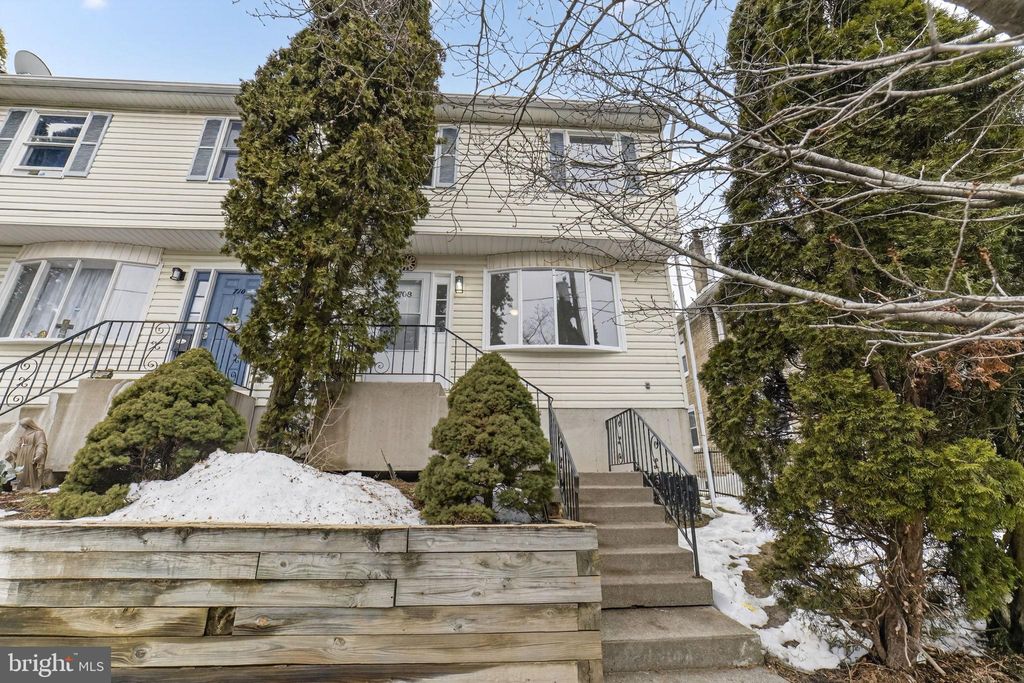 Photo of 708 Cherokee Street, BETHLEHEM, PA 18015 (MLS # PANH2009350)