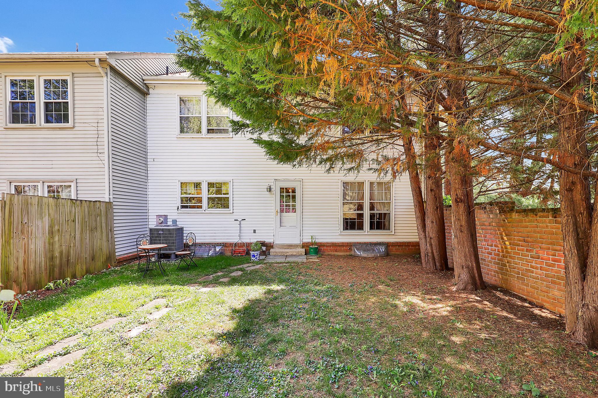 STEDWICK TOWNHOUSES - Residential