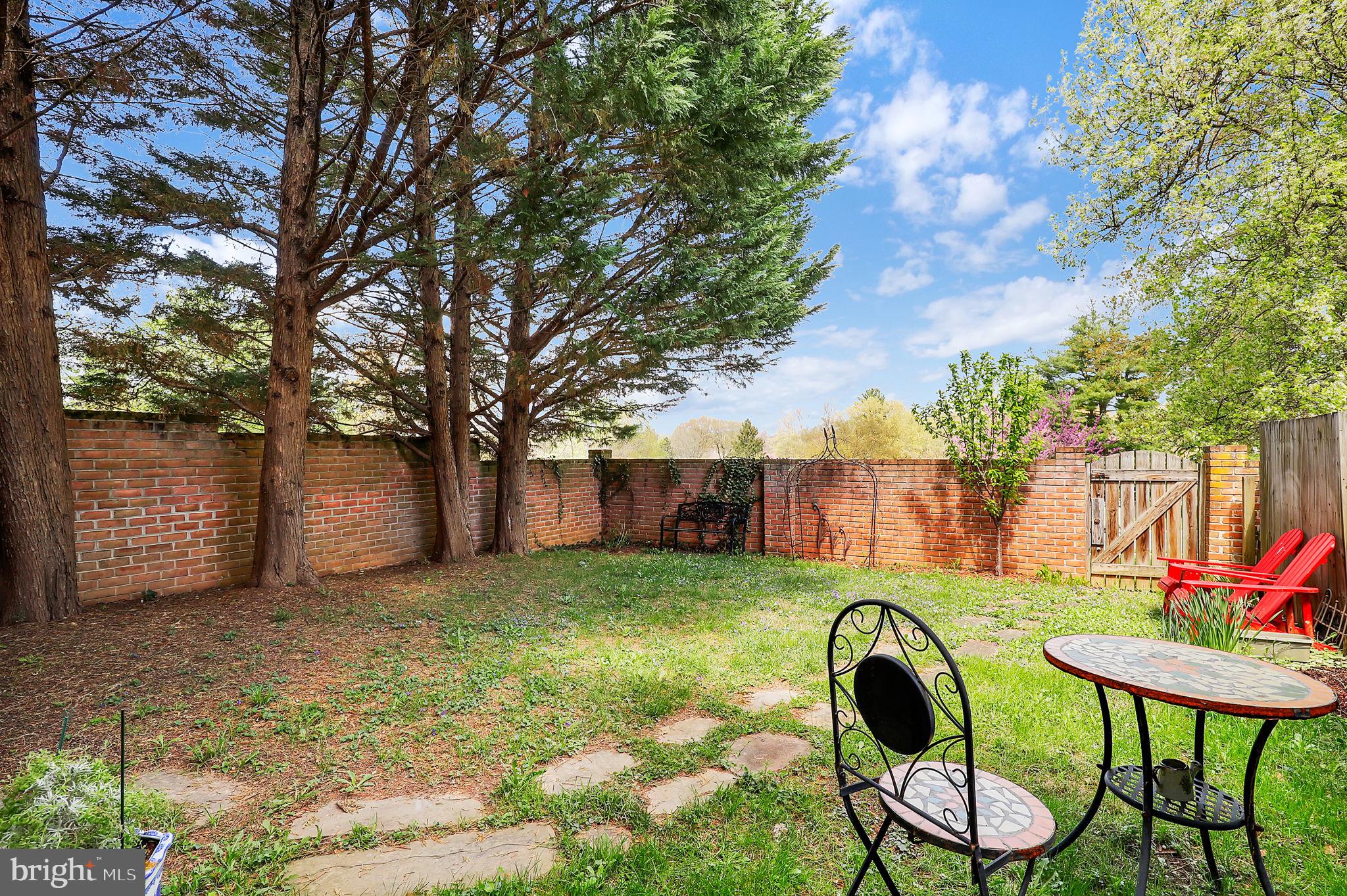 STEDWICK TOWNHOUSES - Residential