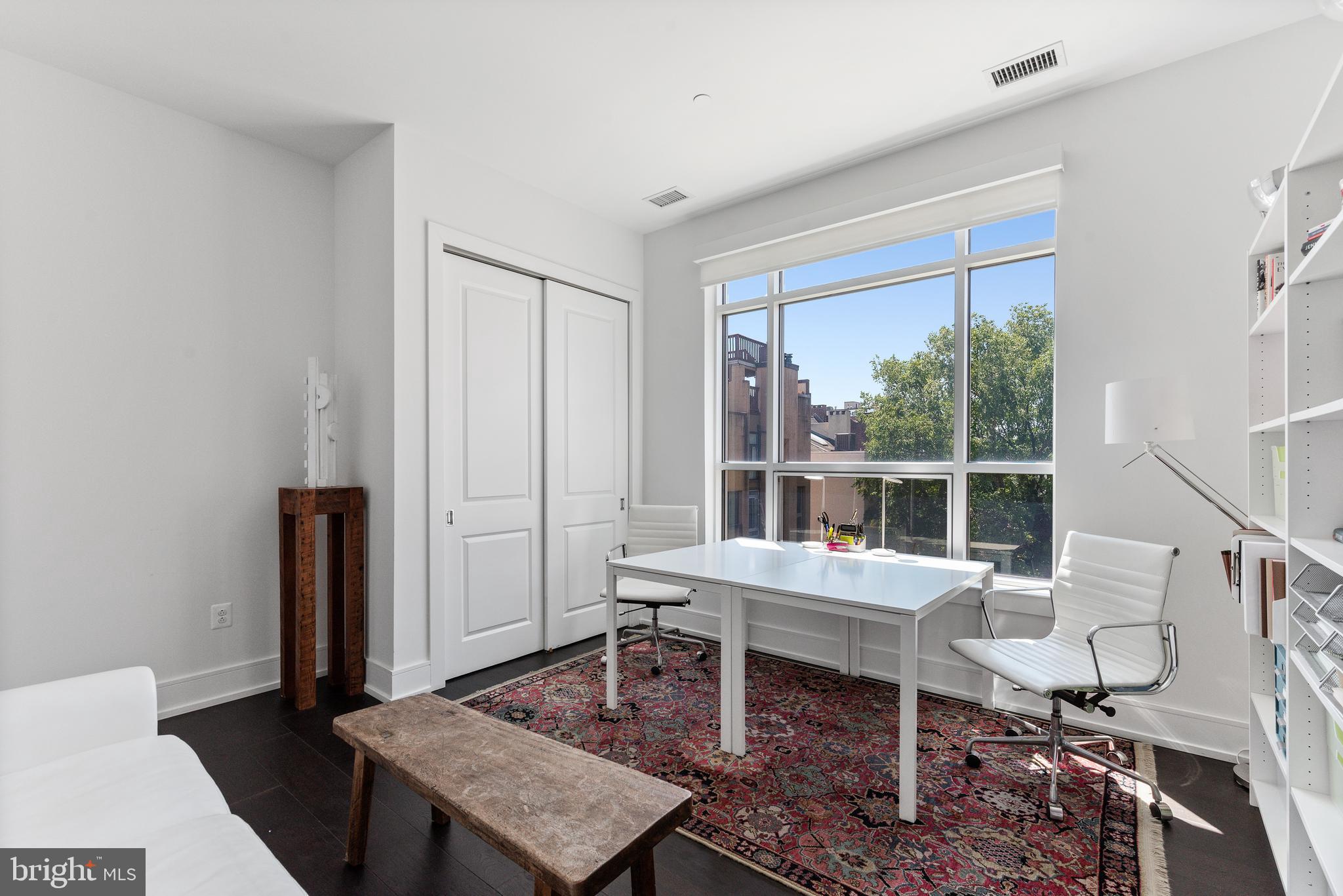 SOCIETY HILL - Residential