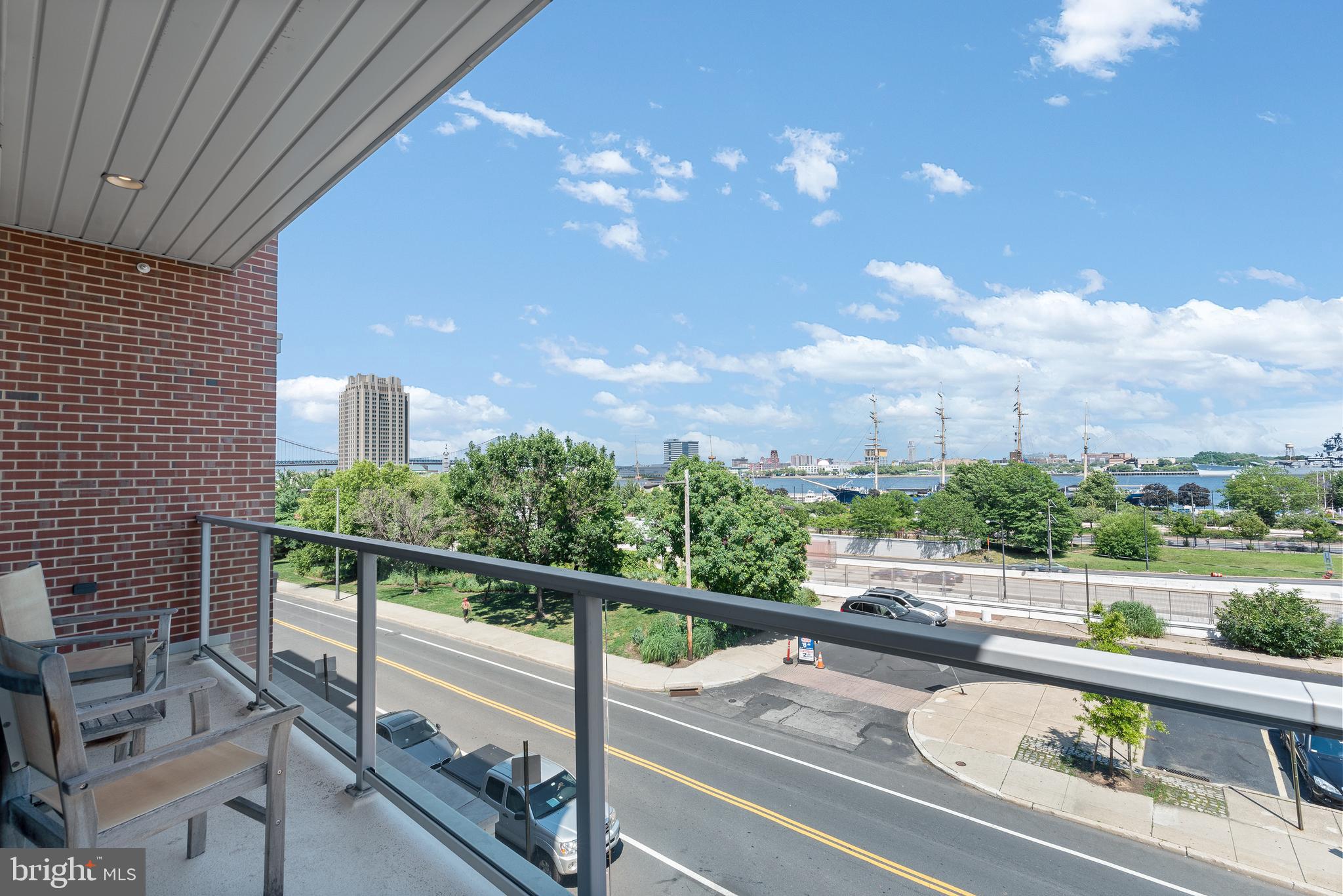 SOCIETY HILL - Residential