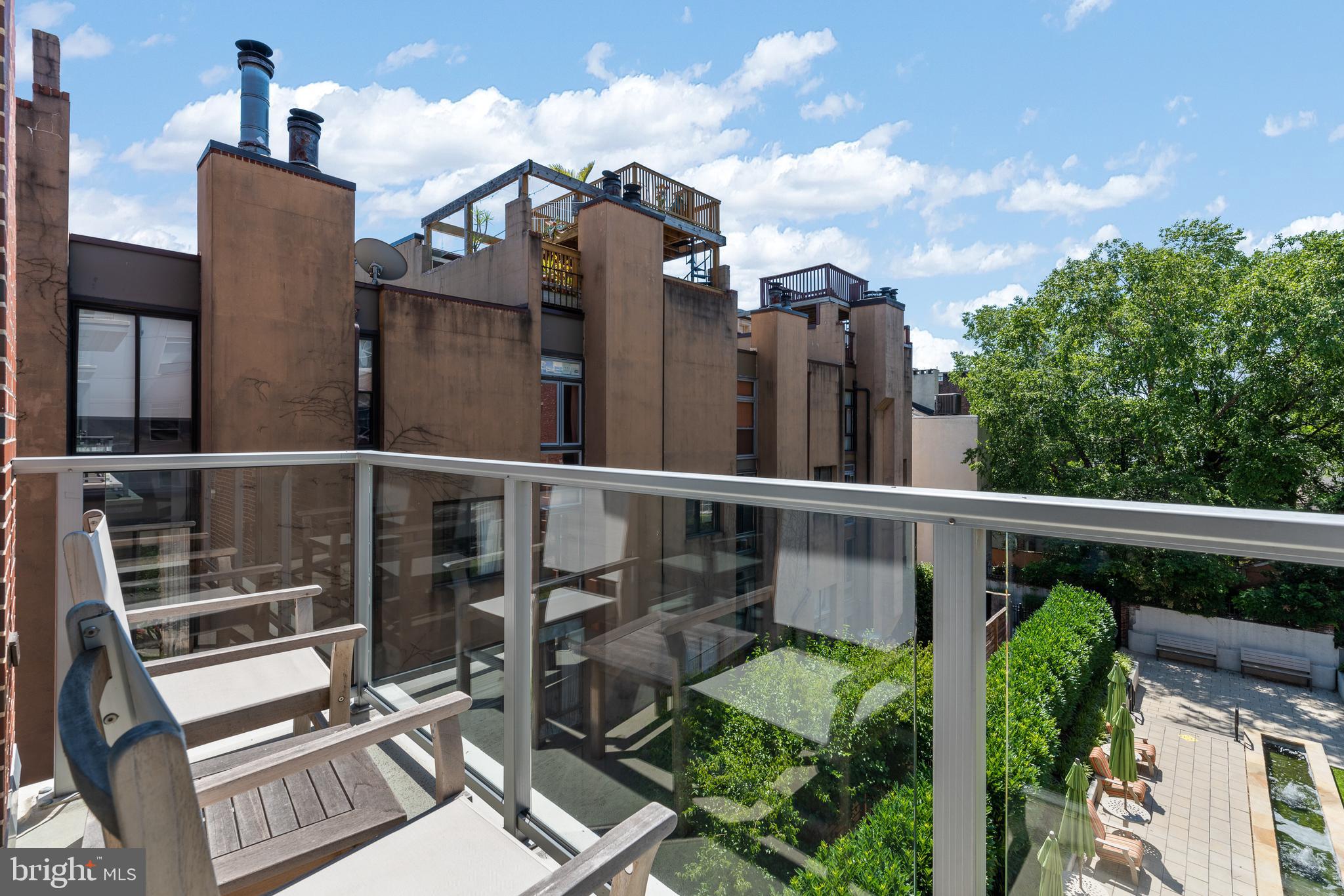 SOCIETY HILL - Residential
