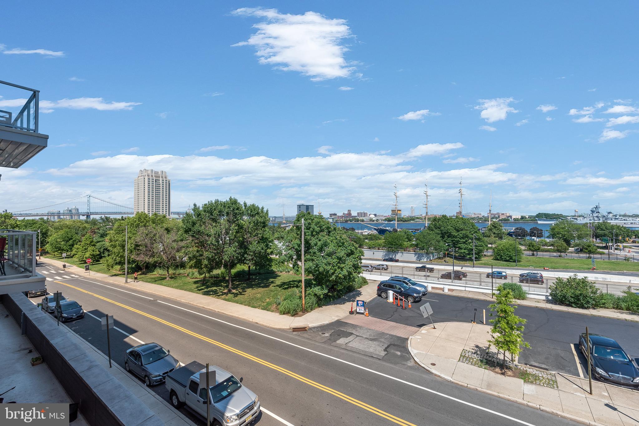 SOCIETY HILL - Residential
