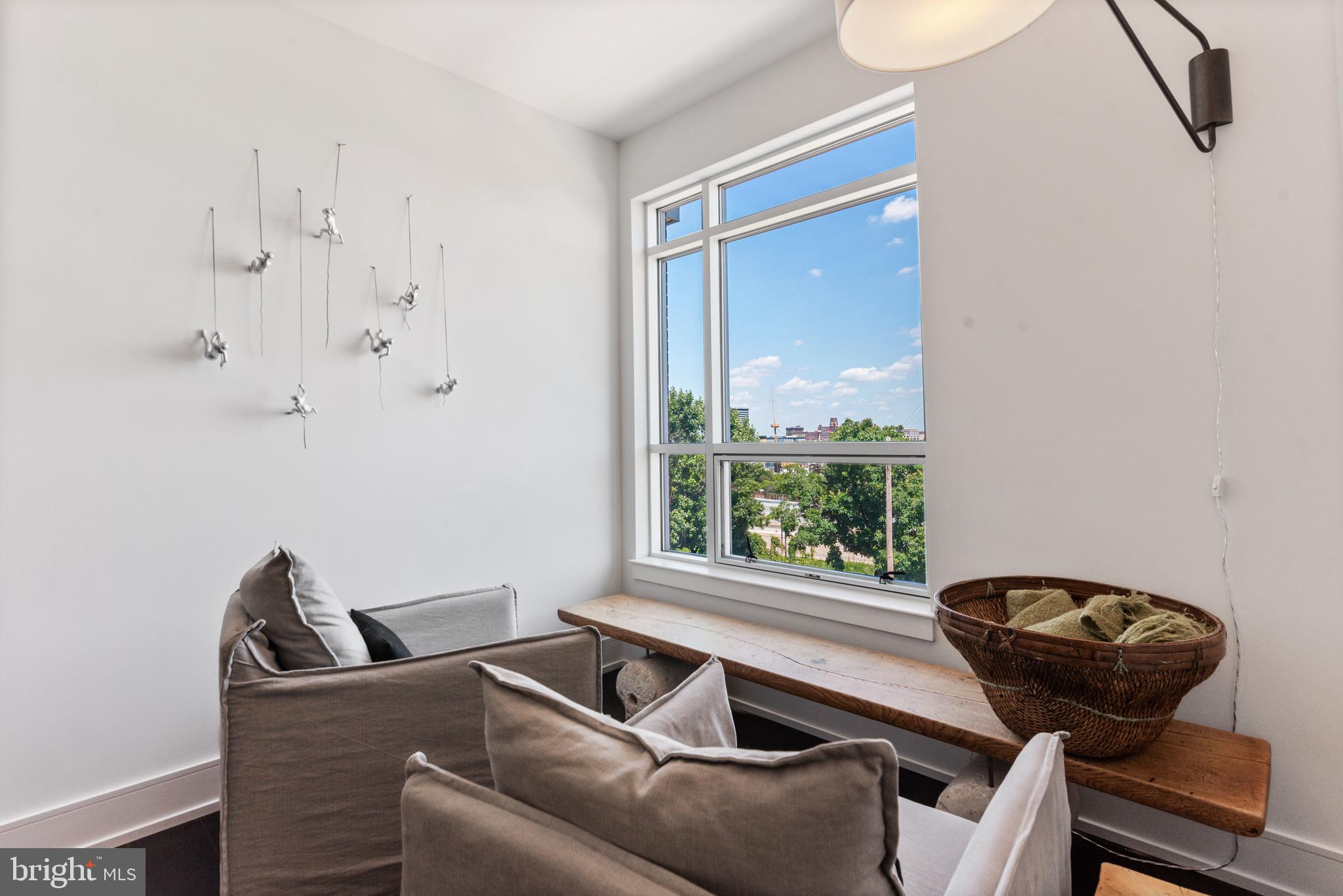 SOCIETY HILL - Residential