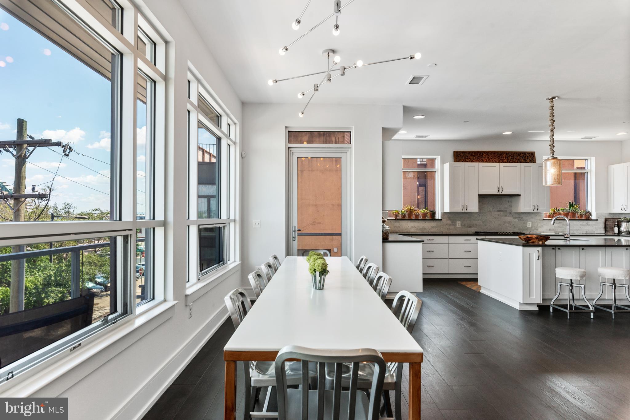 SOCIETY HILL - Residential