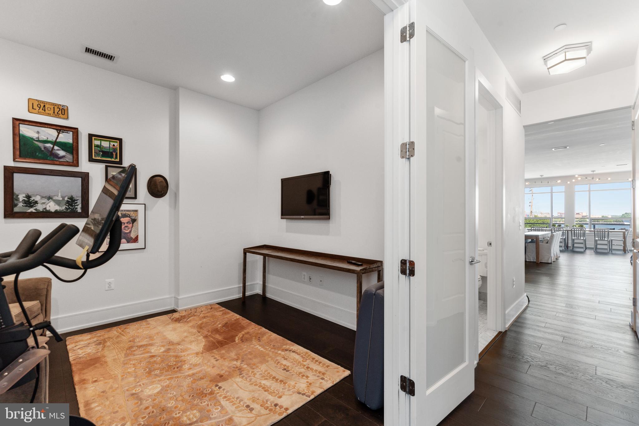 SOCIETY HILL - Residential
