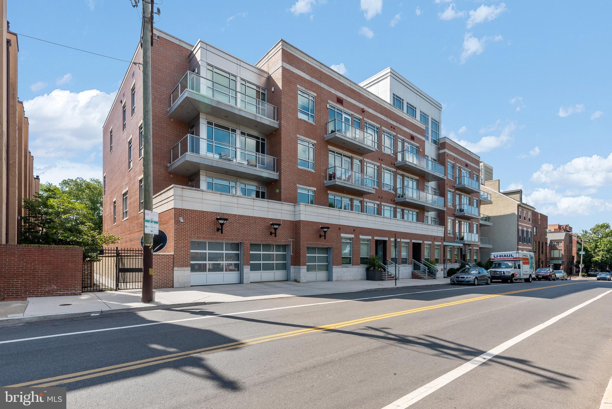 SOCIETY HILL - Residential