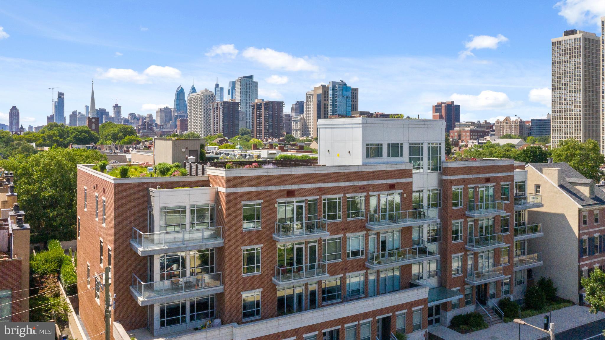 SOCIETY HILL - Residential
