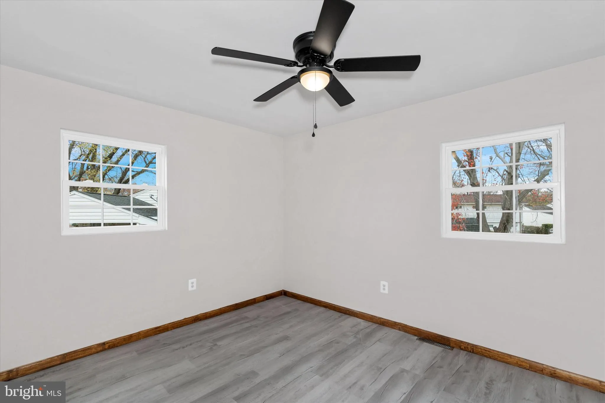 Newark, Delaware 19713, United States, 3 Bedrooms Bedrooms, ,2 BathroomsBathrooms,Residential,Pending,31008