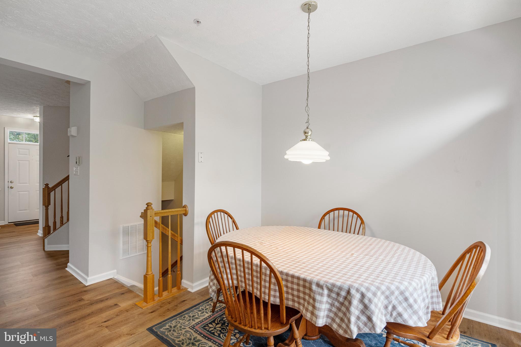 EATON SQUARE - Residential