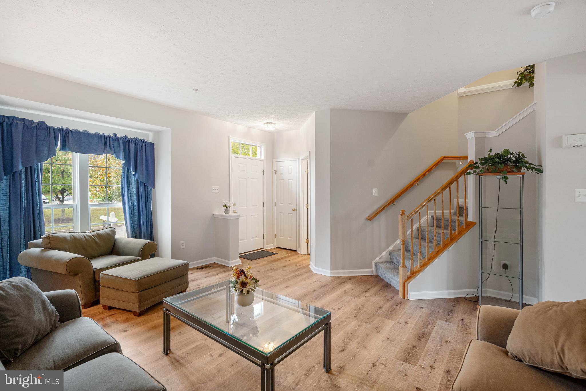 EATON SQUARE - Residential