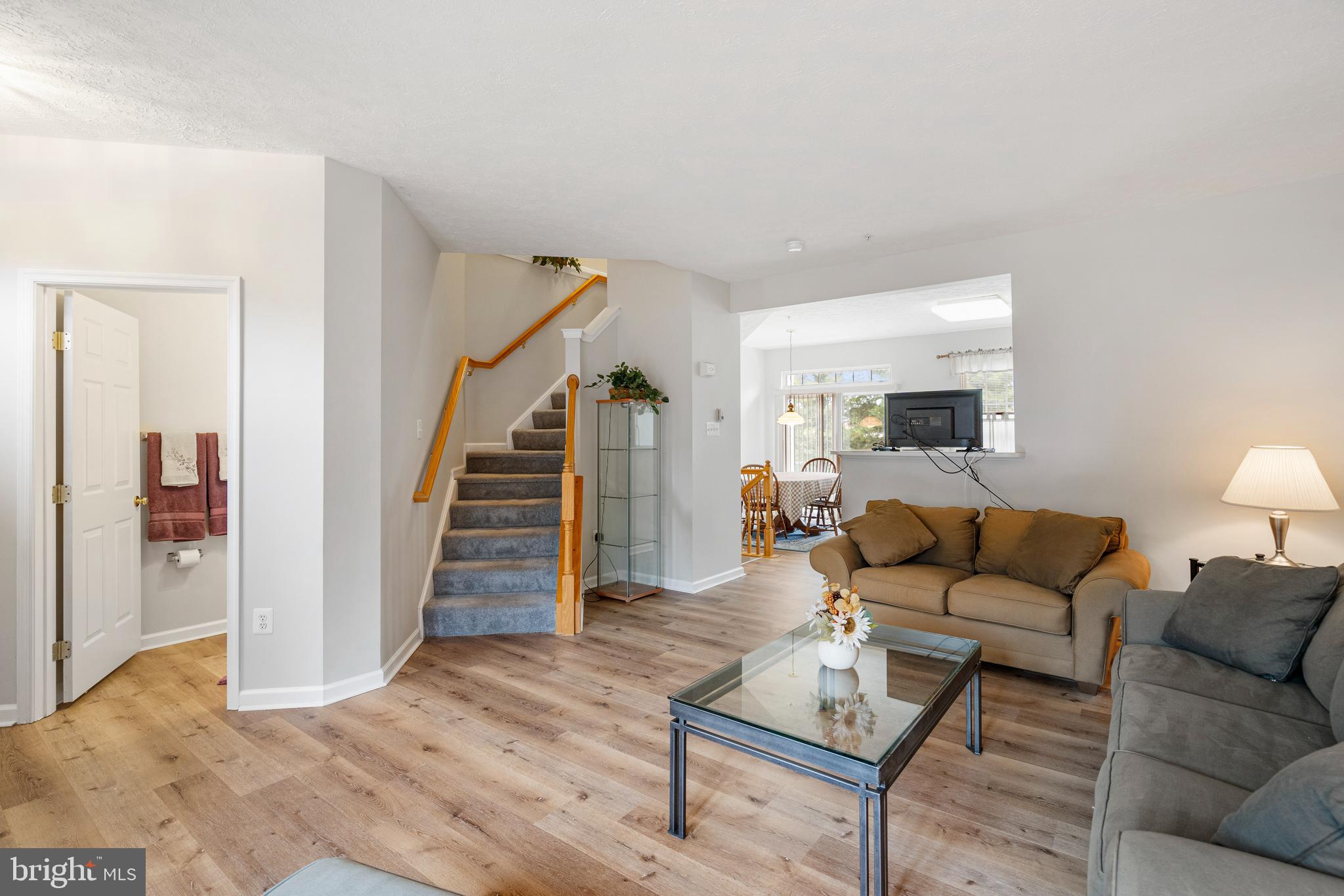 EATON SQUARE - Residential