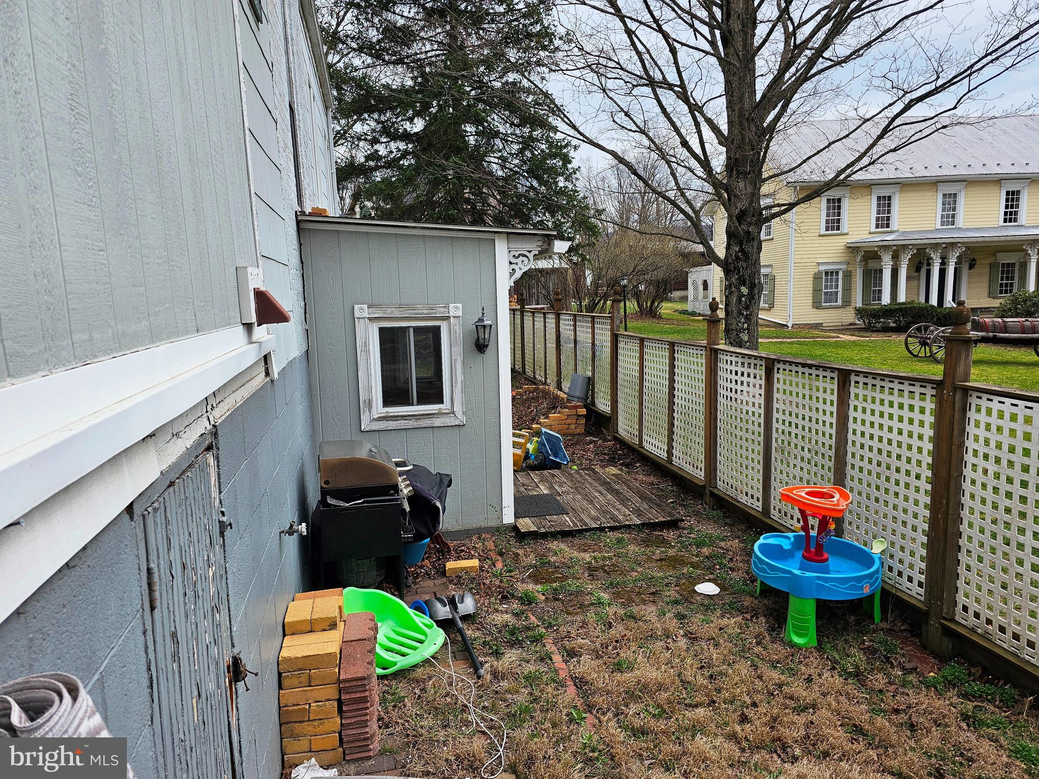 MEYERSDALE - Residential