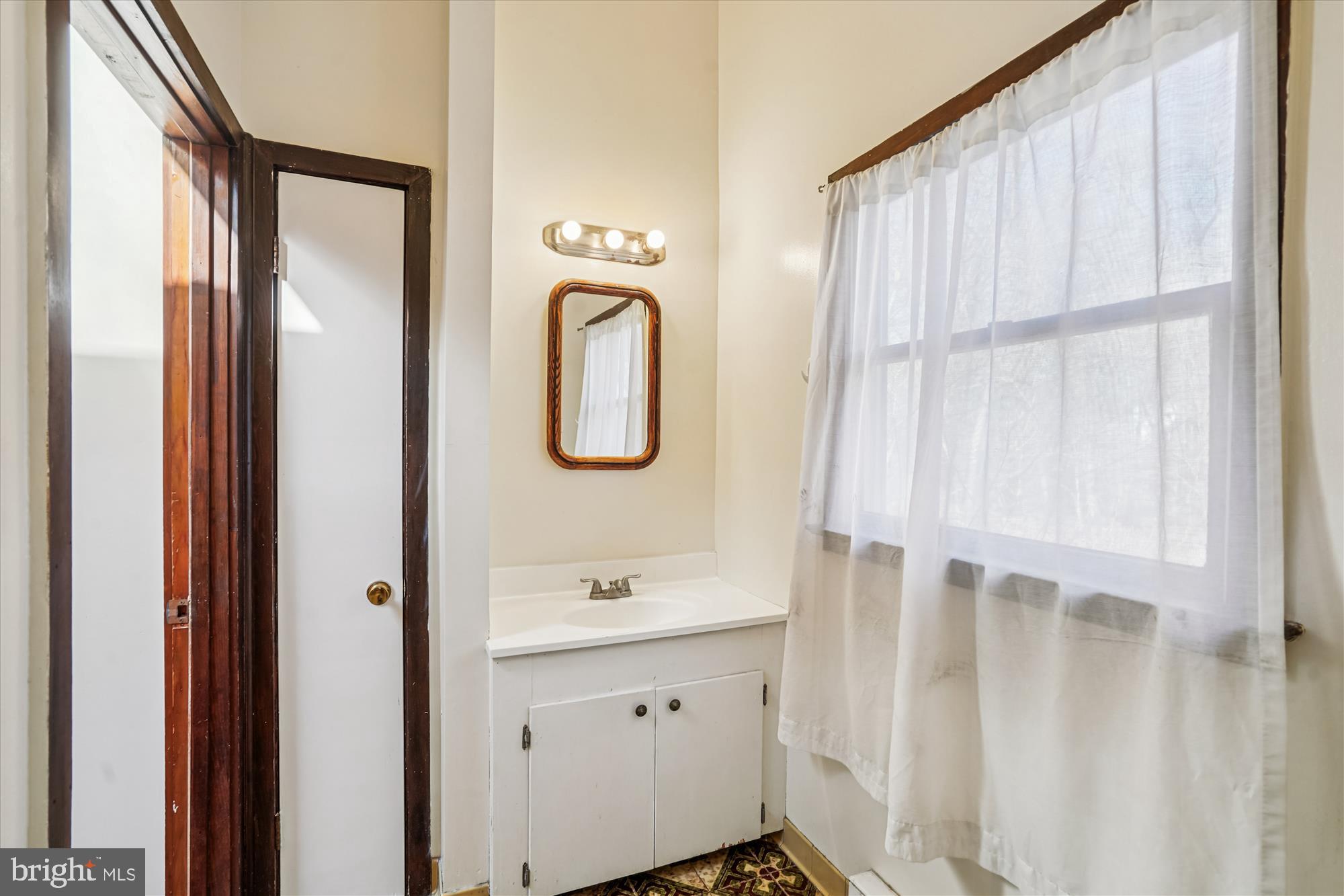 WHEATON OUT RES. (1) - Residential