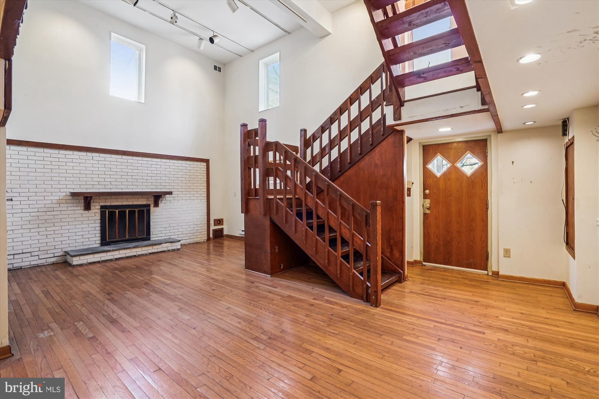 WHEATON OUT RES. (1) - Residential