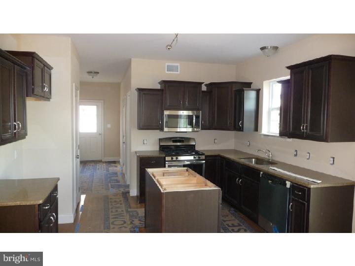 WOODS EDGE - Residential