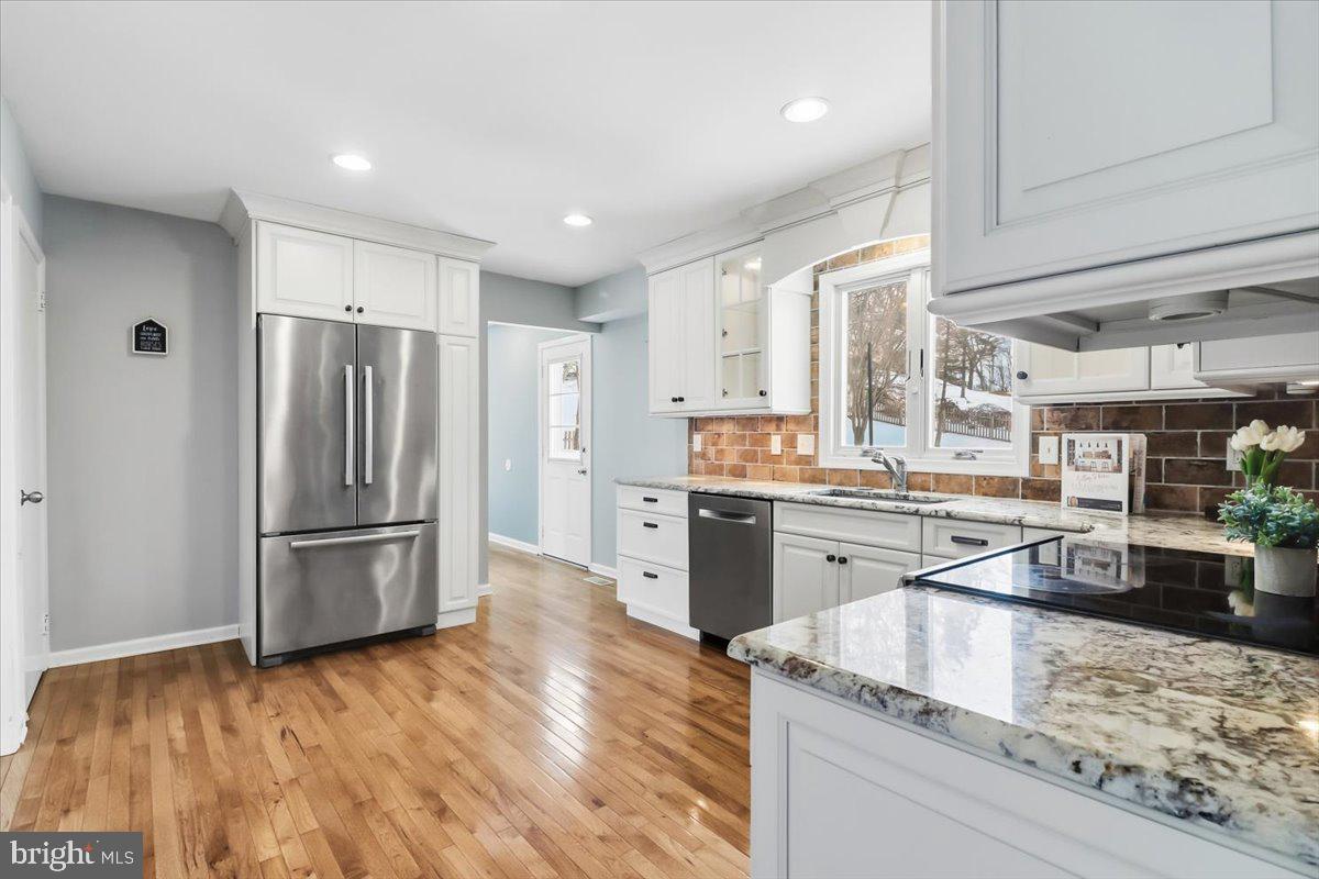 11 N WILLIAMSON ROAD