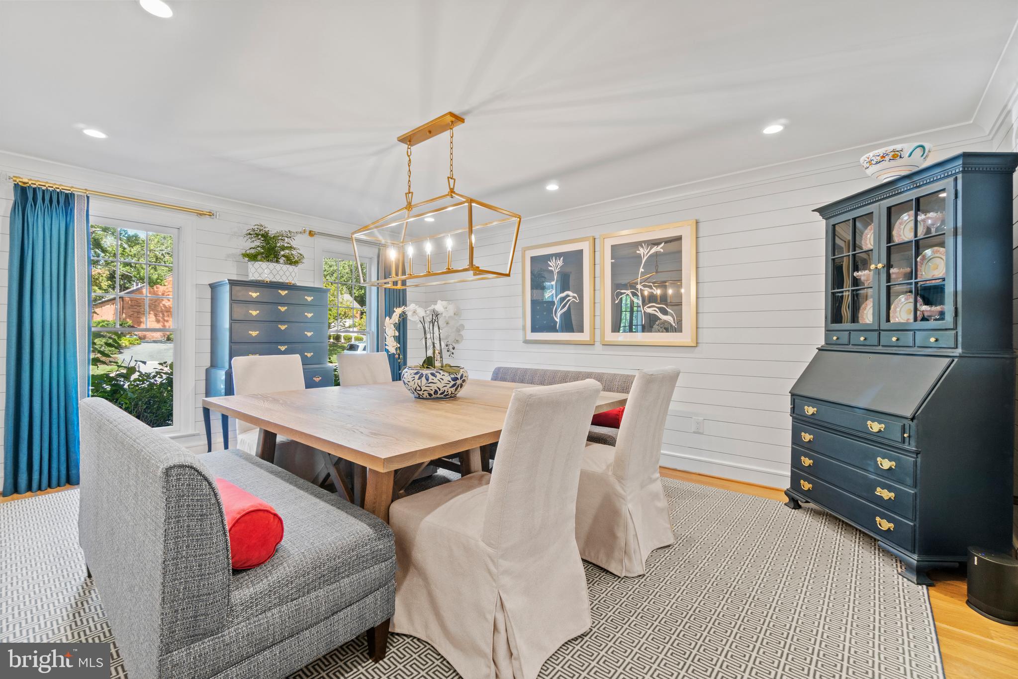 POTOMAC VILLAGE - Residential