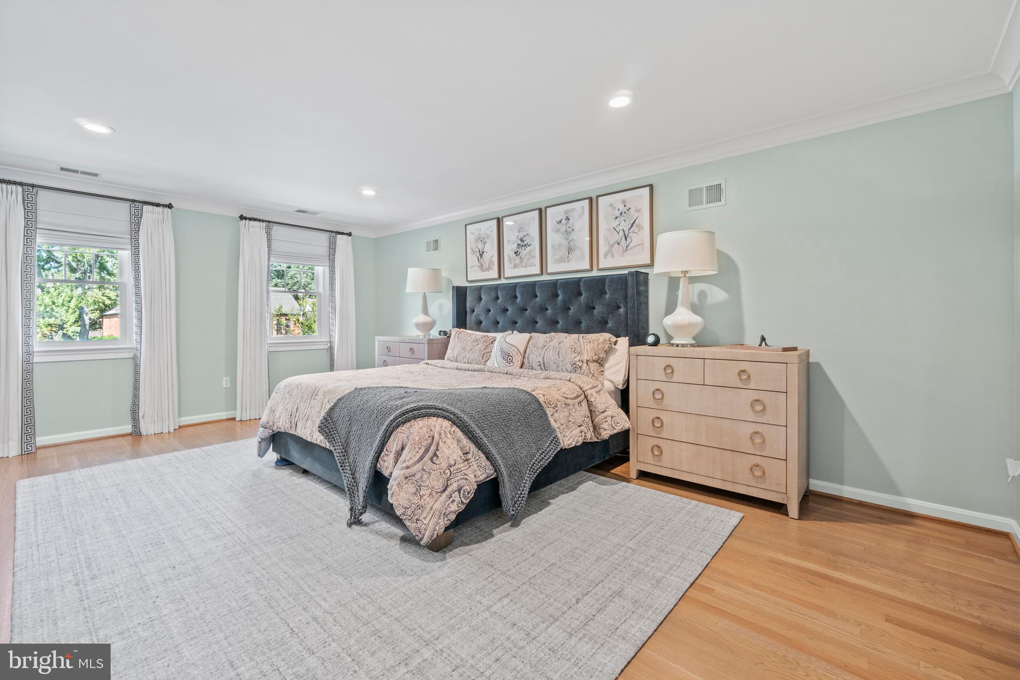 POTOMAC VILLAGE - Residential