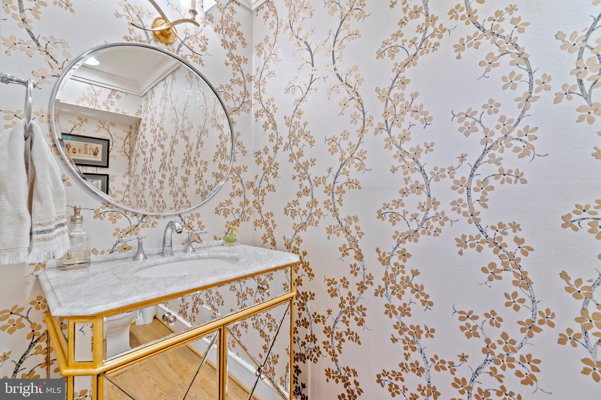 POTOMAC VILLAGE - Residential