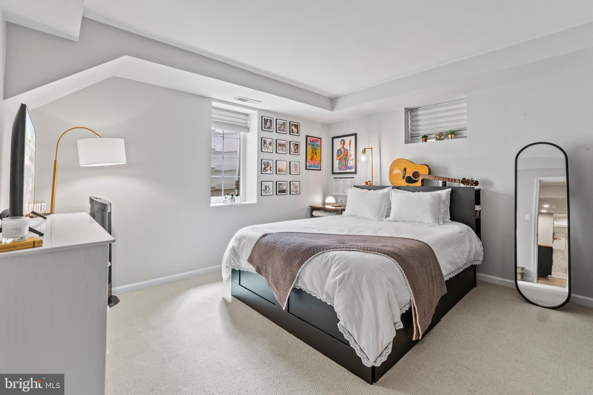 POTOMAC VILLAGE - Residential