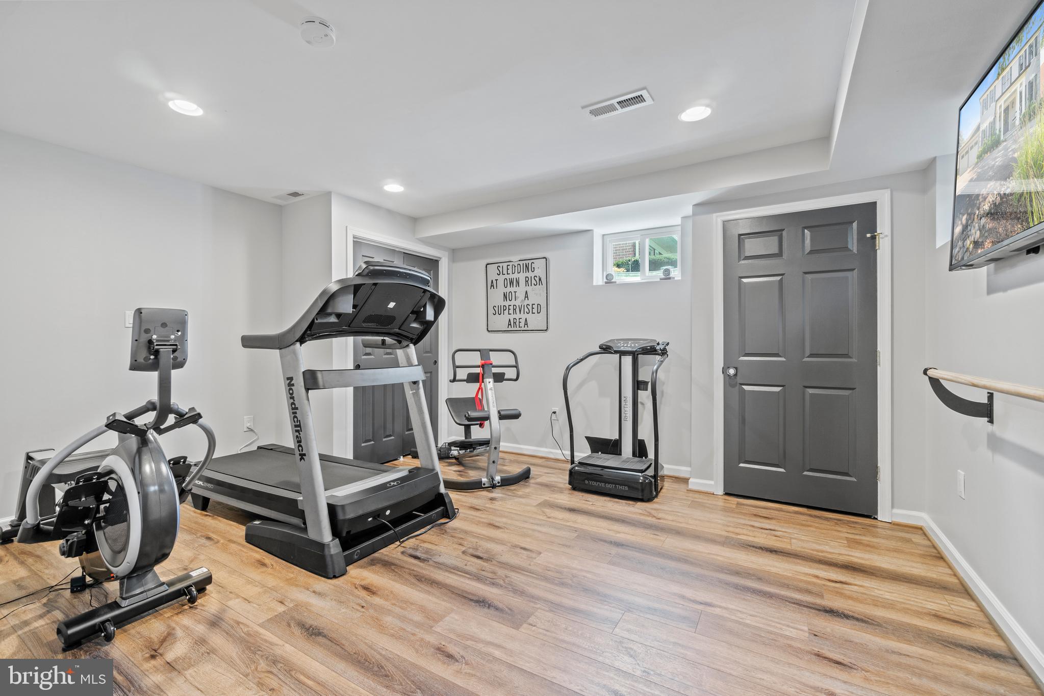 POTOMAC VILLAGE - Residential