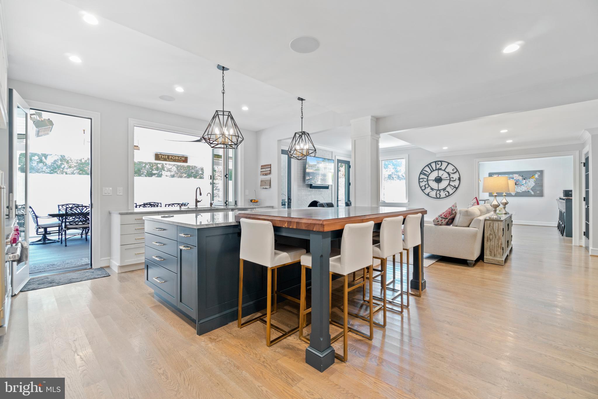 POTOMAC VILLAGE - Residential