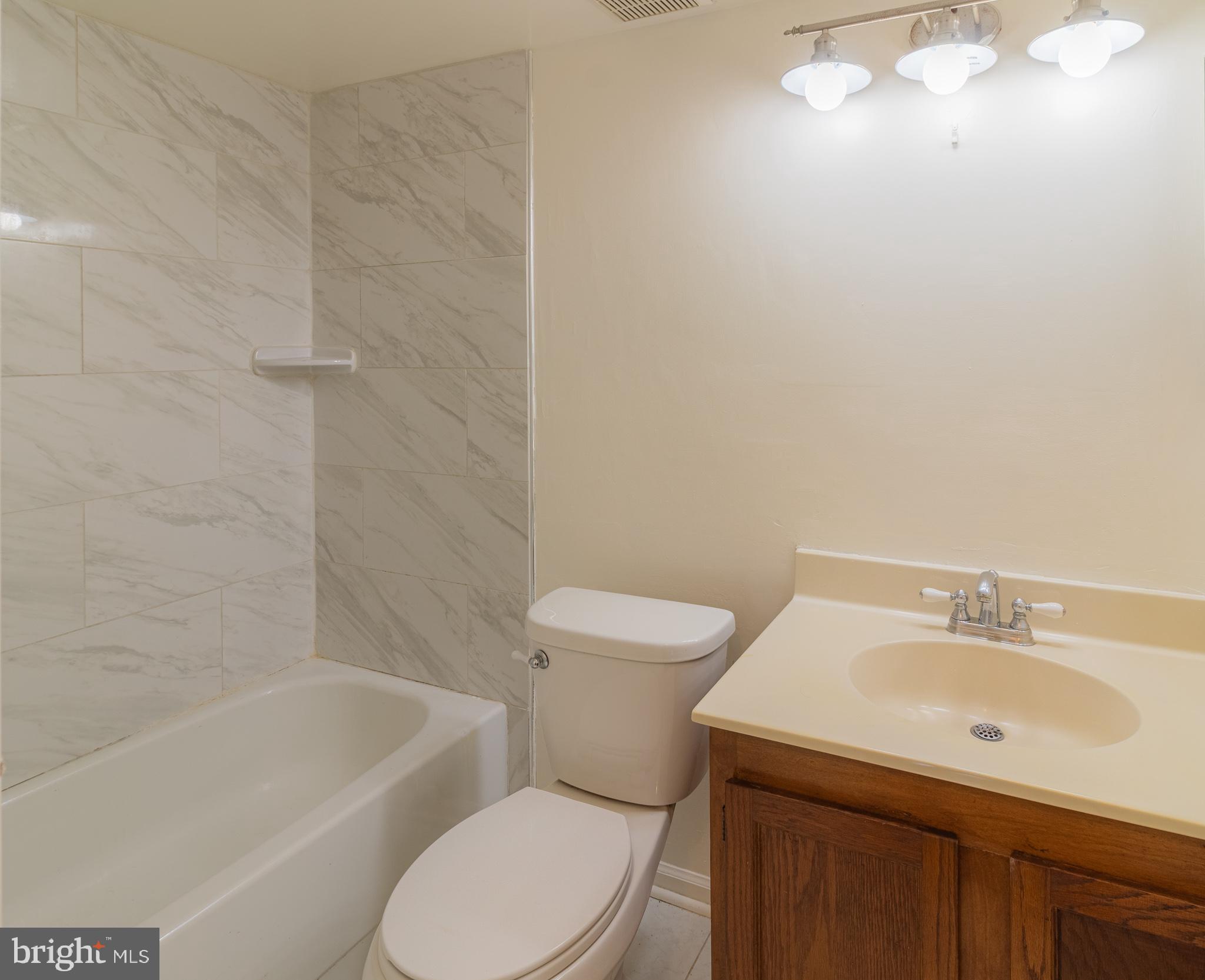 WATERS HOUSE - Residential