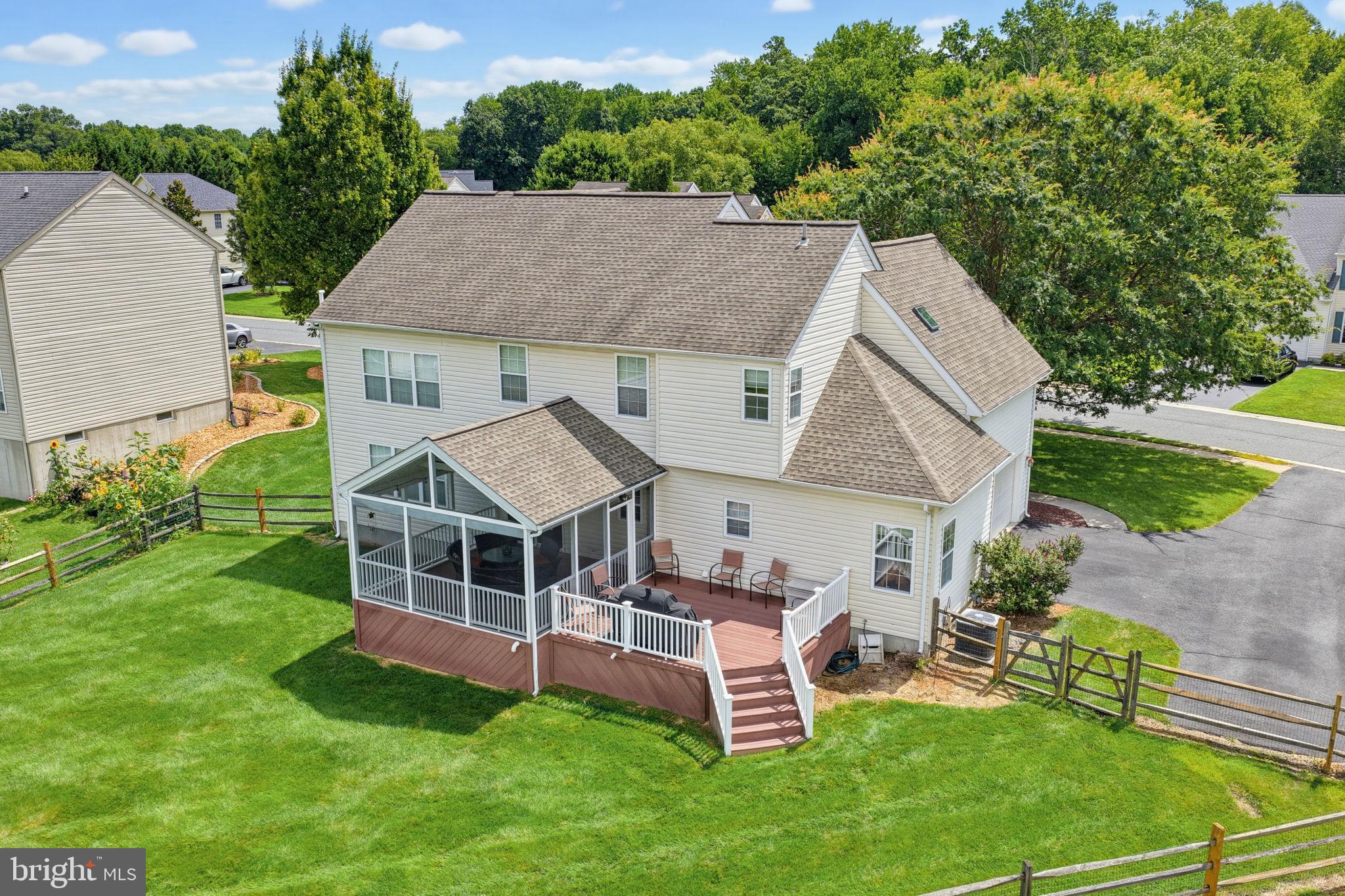 10 WHIRLAWAY DRIVE