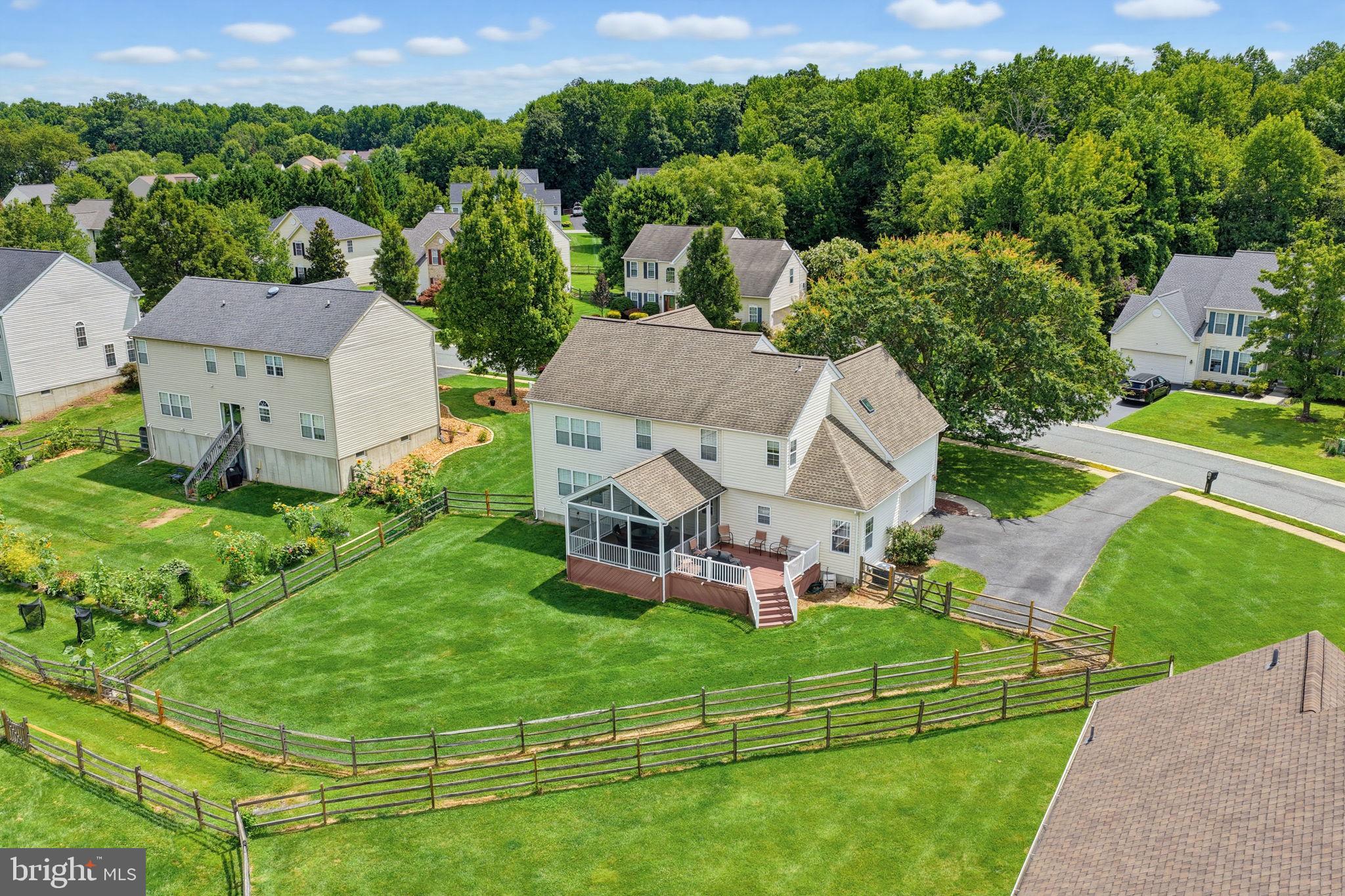10 WHIRLAWAY DRIVE