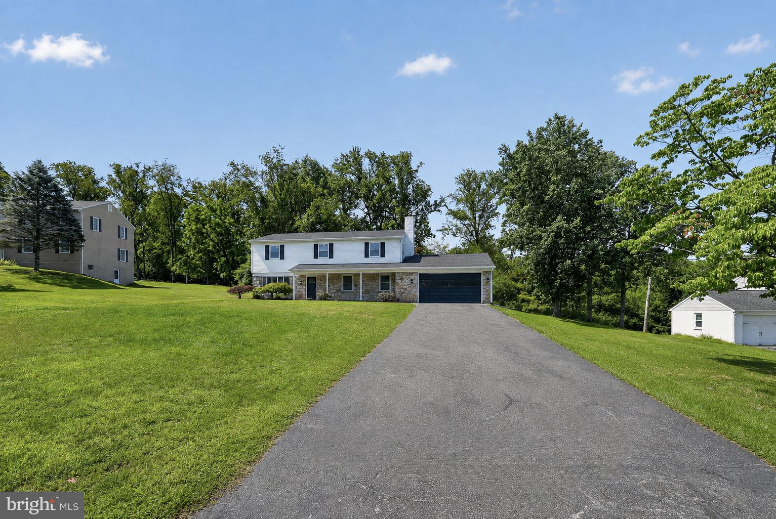 207 SYLVAN DRIVE