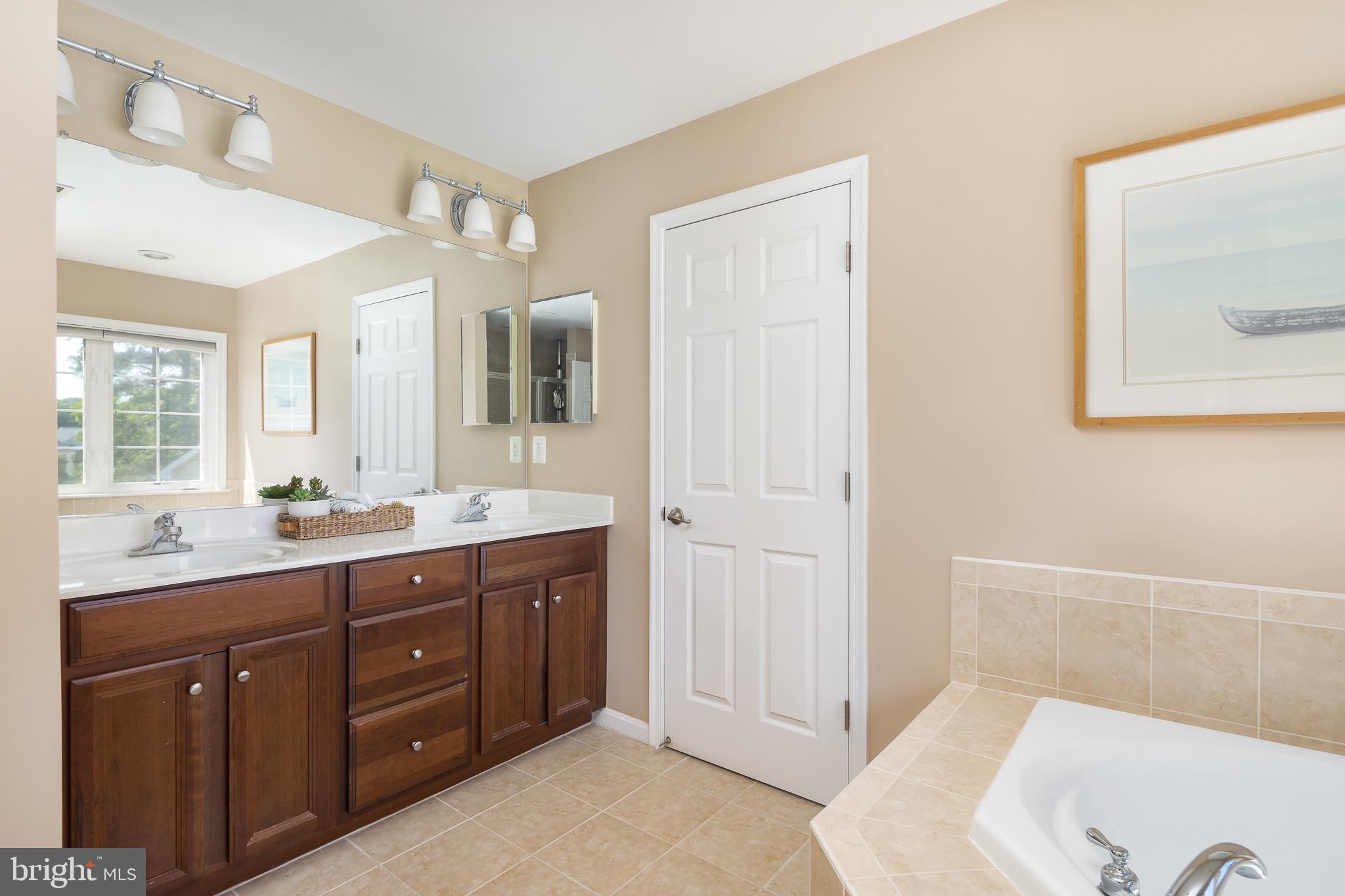 VINT HILL - Residential