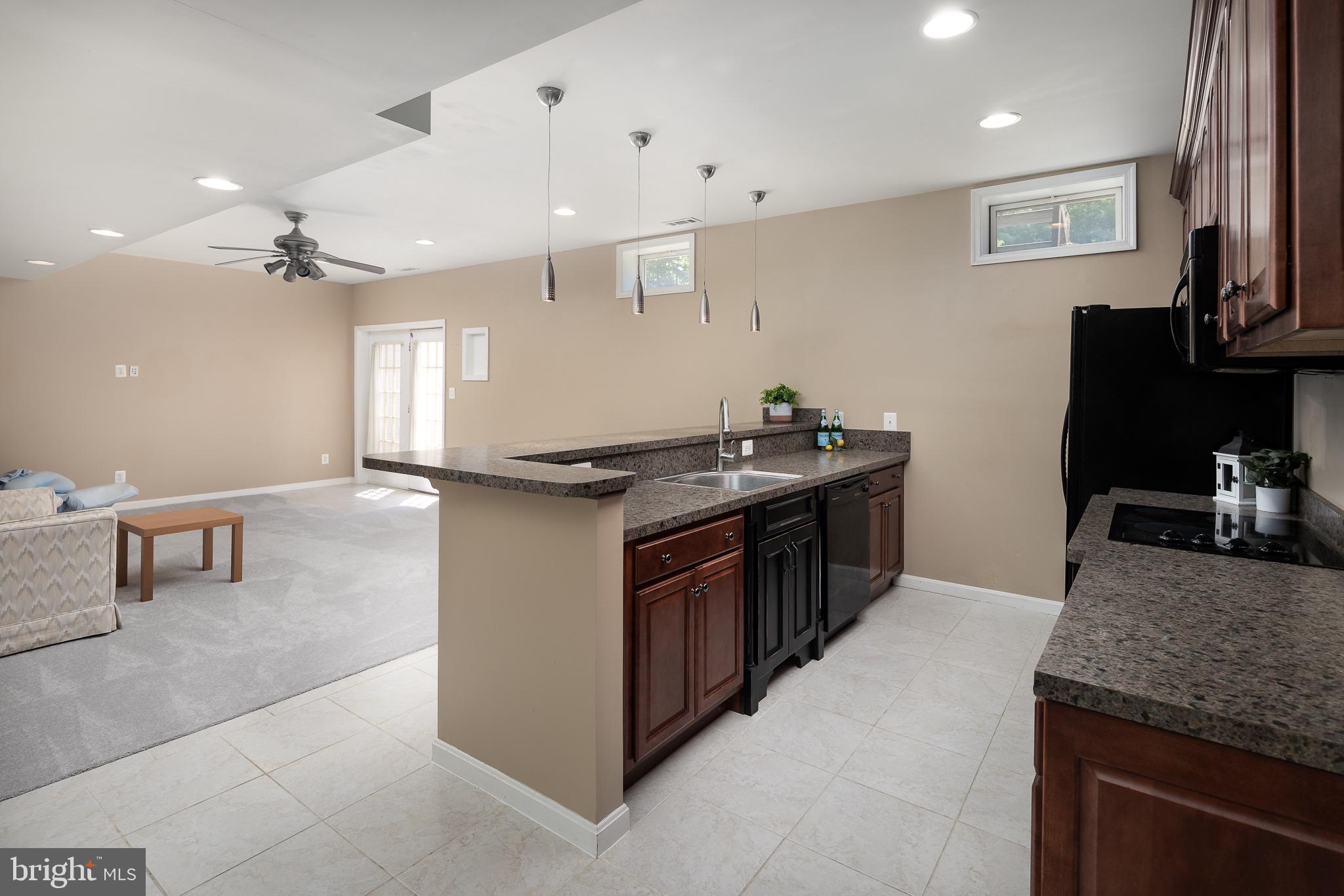 VINT HILL - Residential