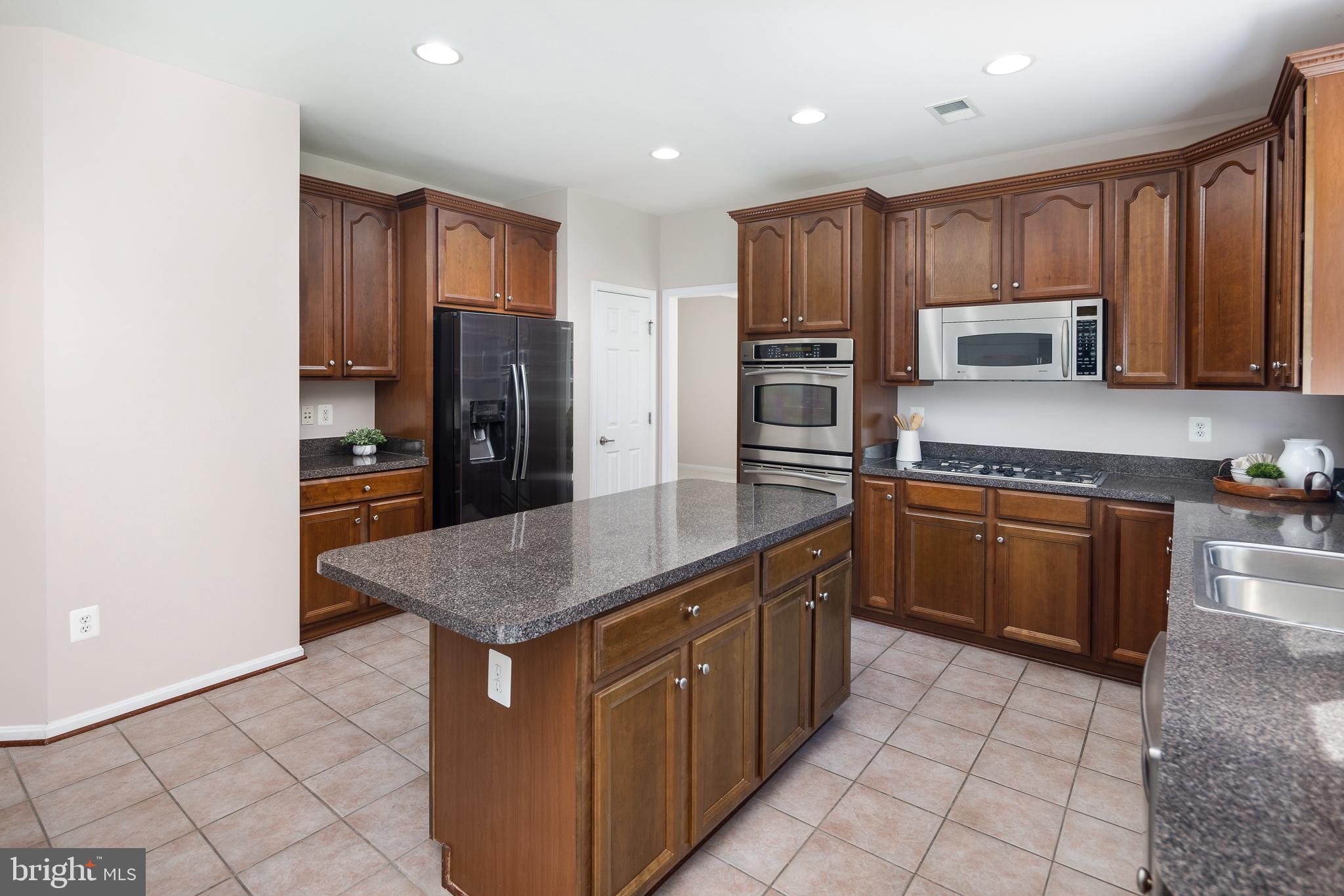 VINT HILL - Residential