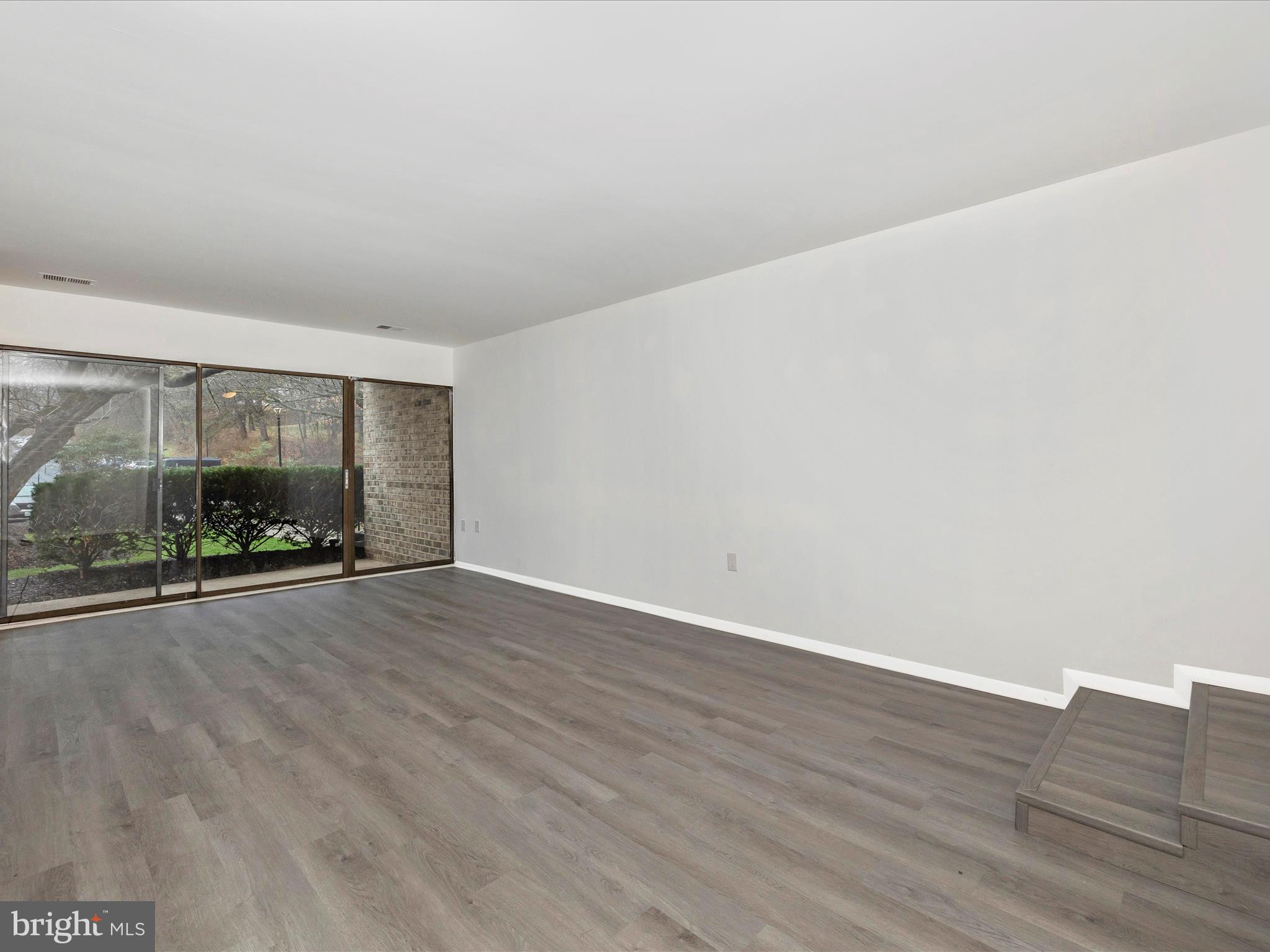 HYDE PARK - Residential