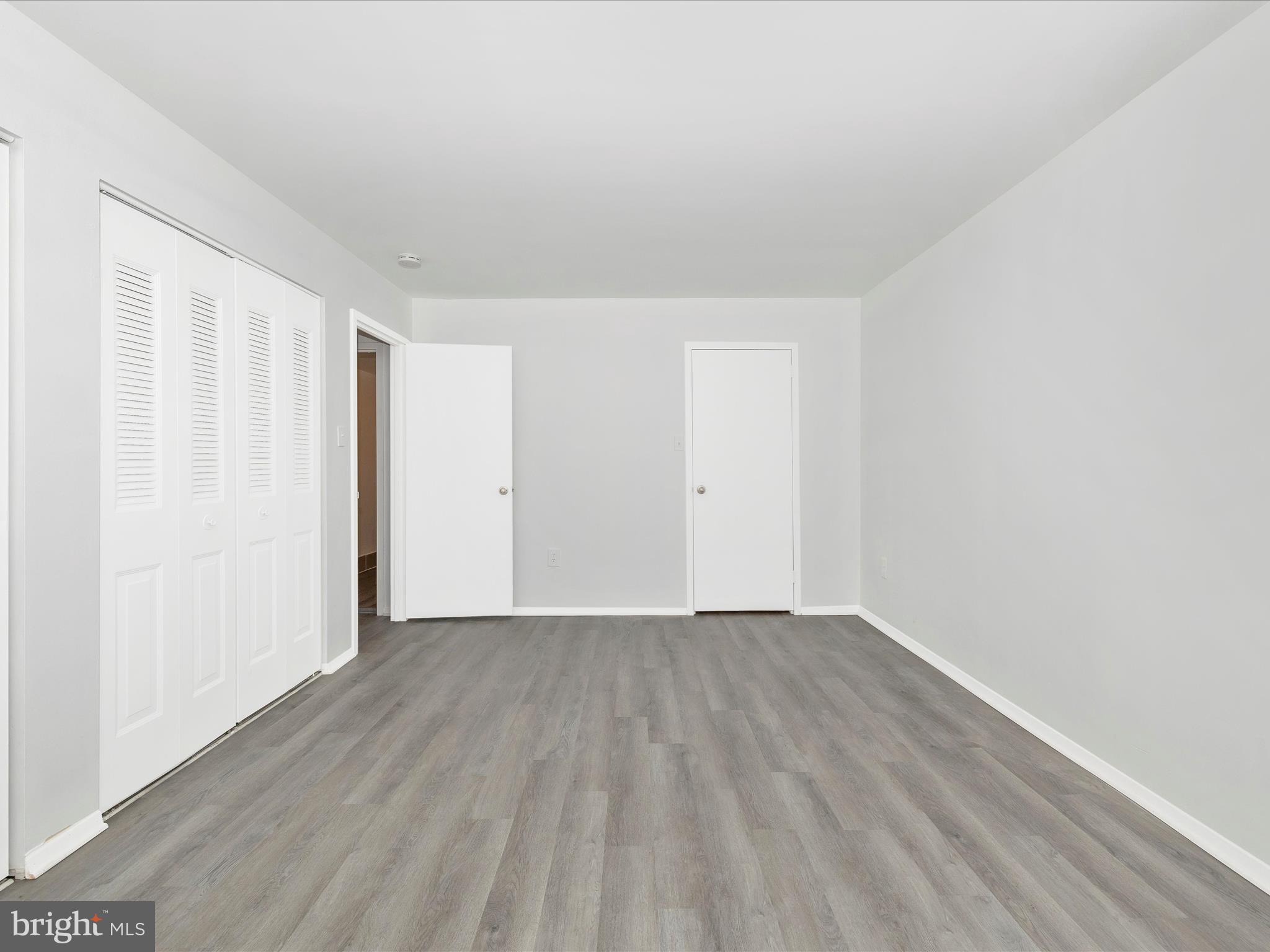 HYDE PARK - Residential