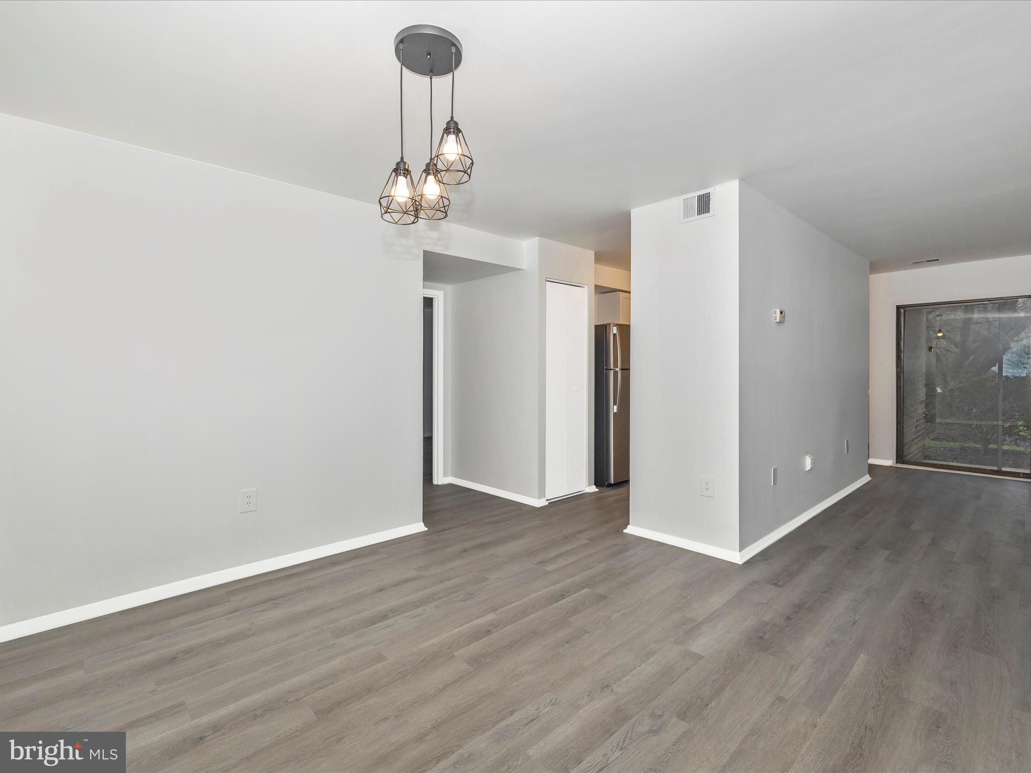 HYDE PARK - Residential