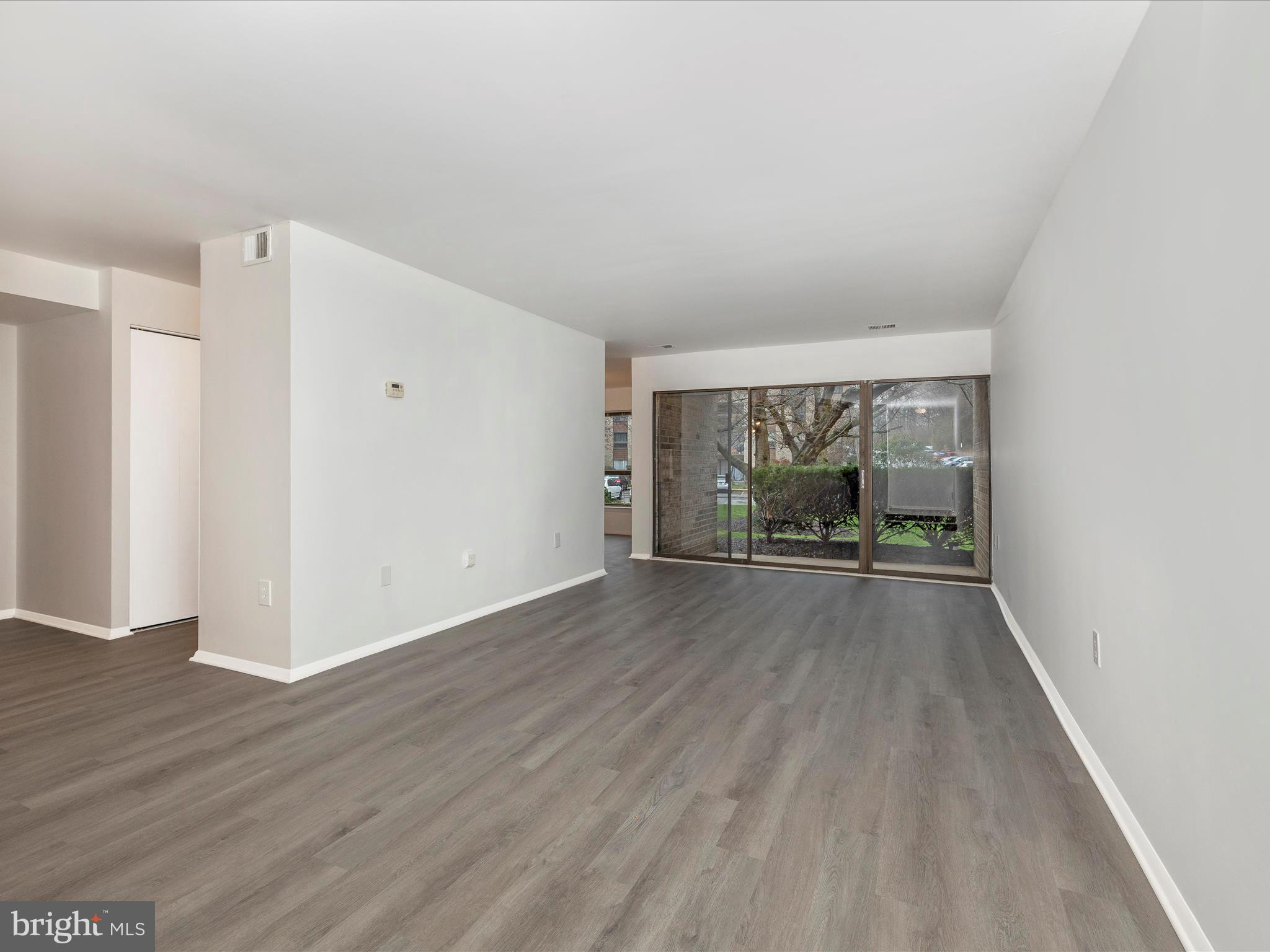 HYDE PARK - Residential