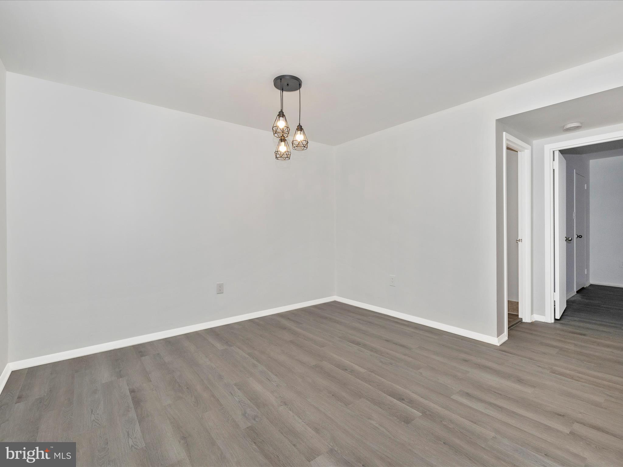 HYDE PARK - Residential