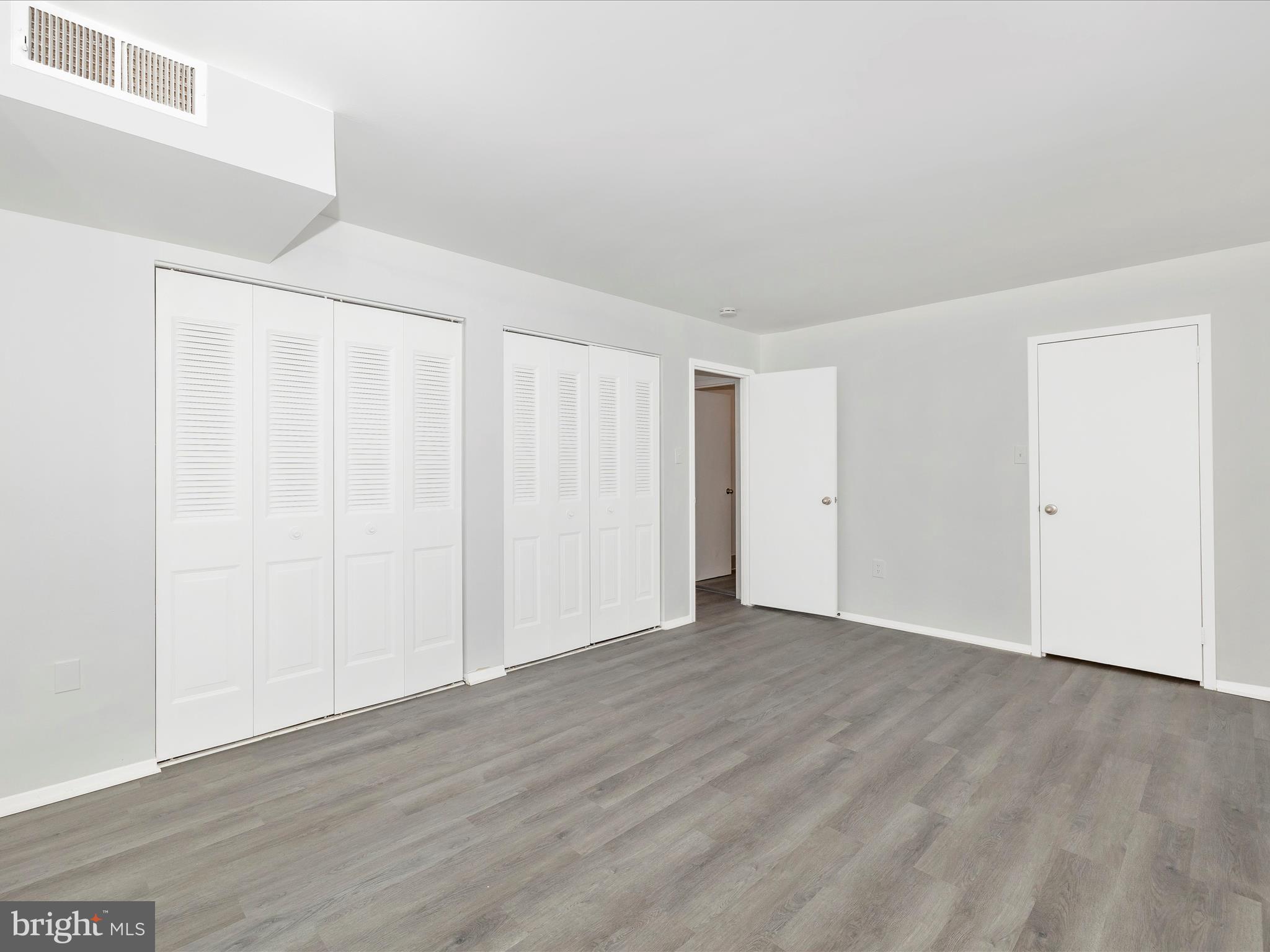 HYDE PARK - Residential