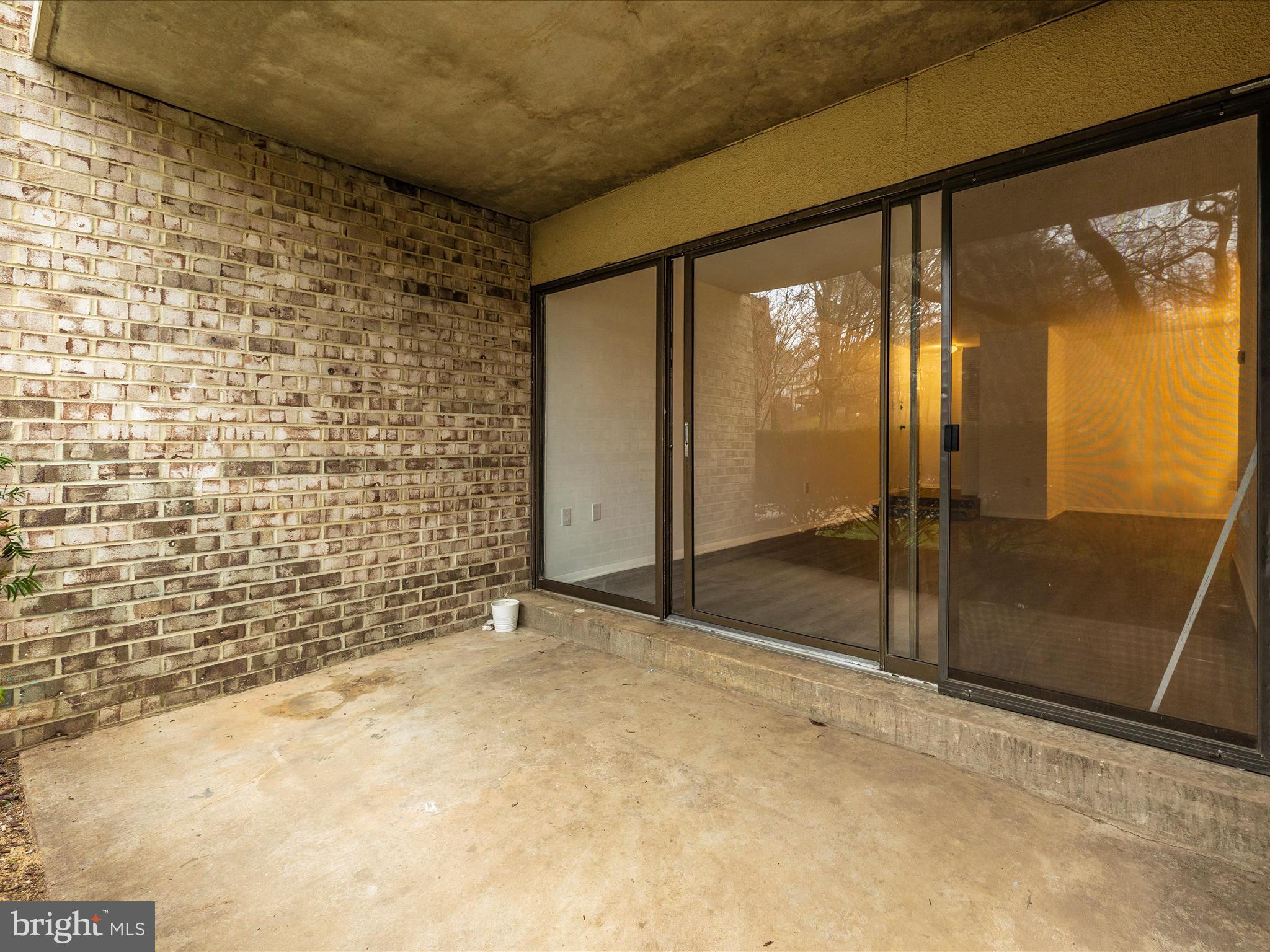 HYDE PARK - Residential