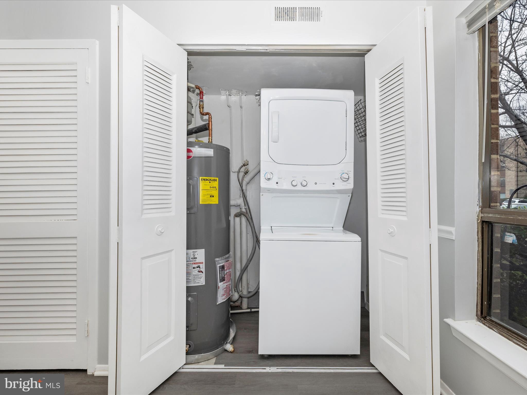 HYDE PARK - Residential