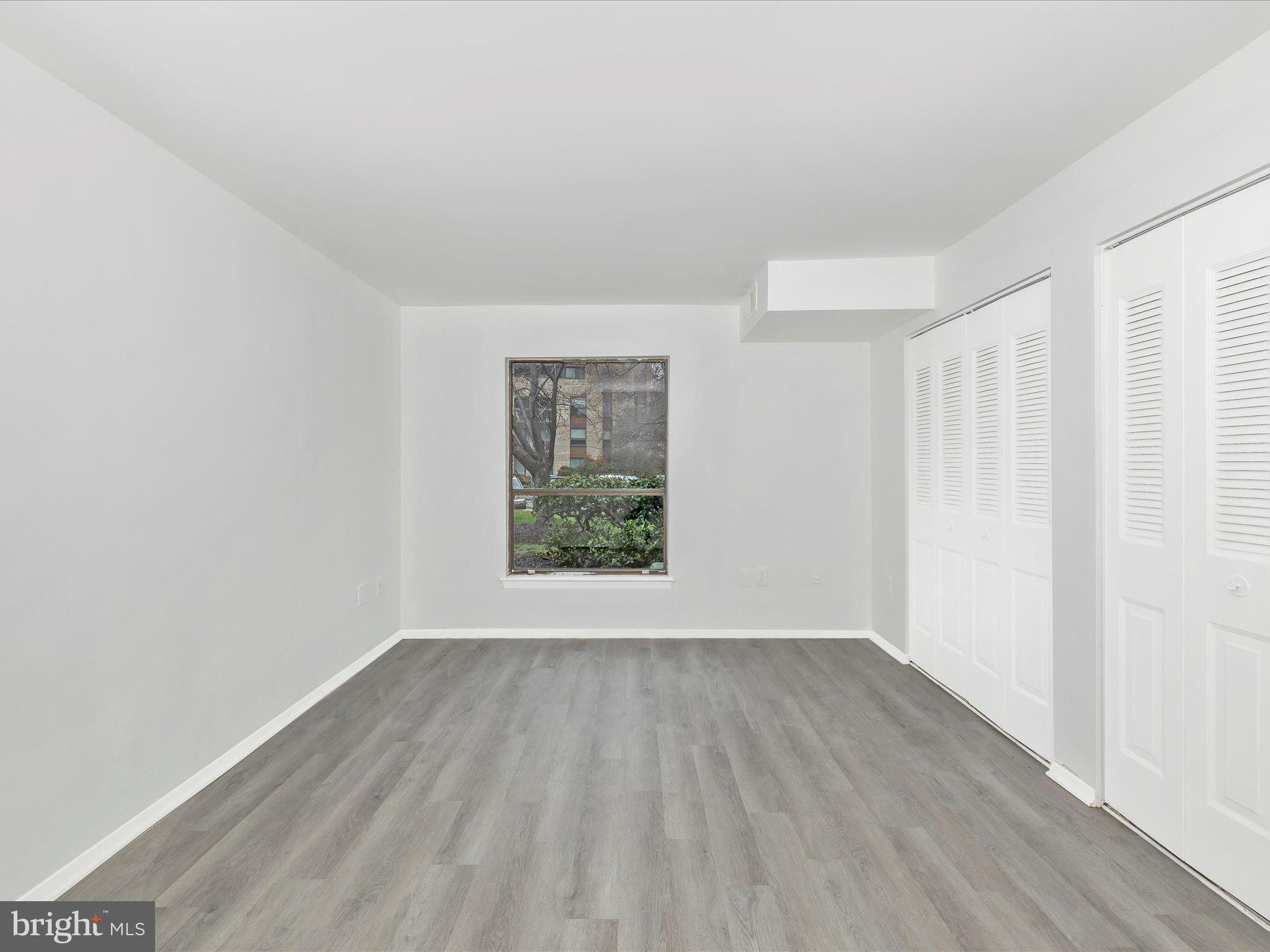 HYDE PARK - Residential